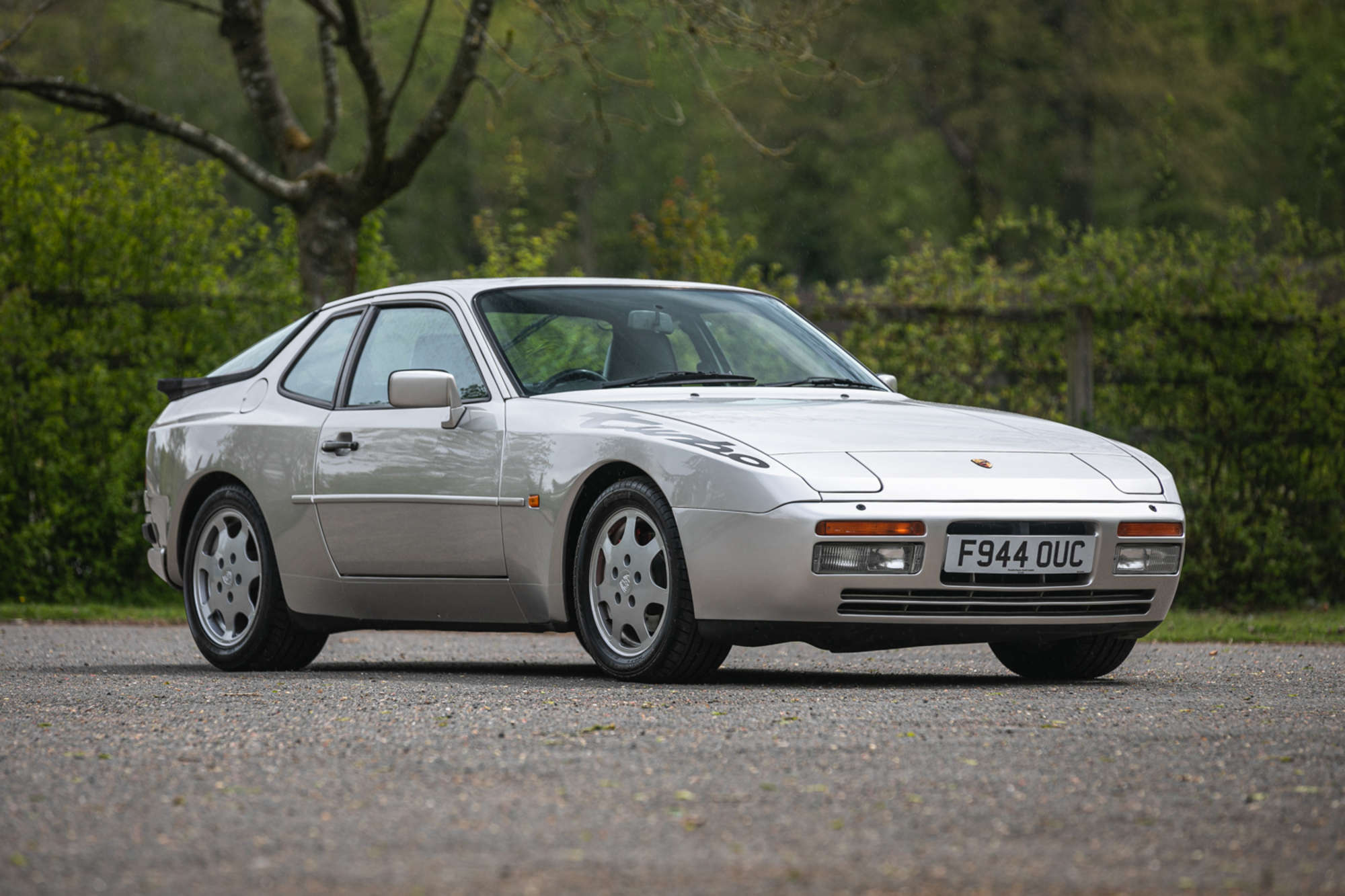 高級バーバリー( ^ω^ )最終SALE 1983 Porsche 944 5-Speed for sale on BaT Auctions - sold for