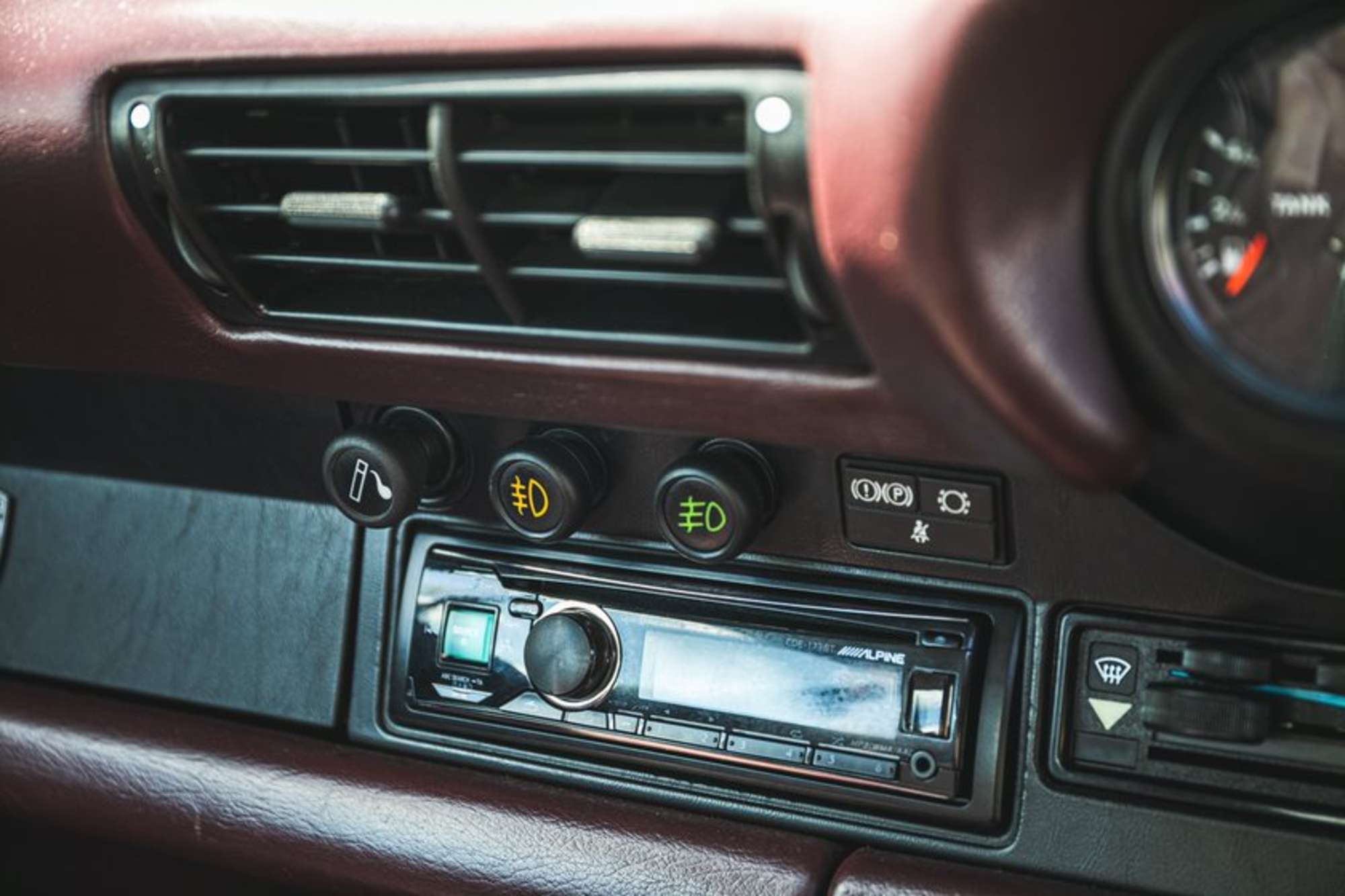 1988 Porsche 911(930) 3.3-litre Turbo (300bhp)-Sold