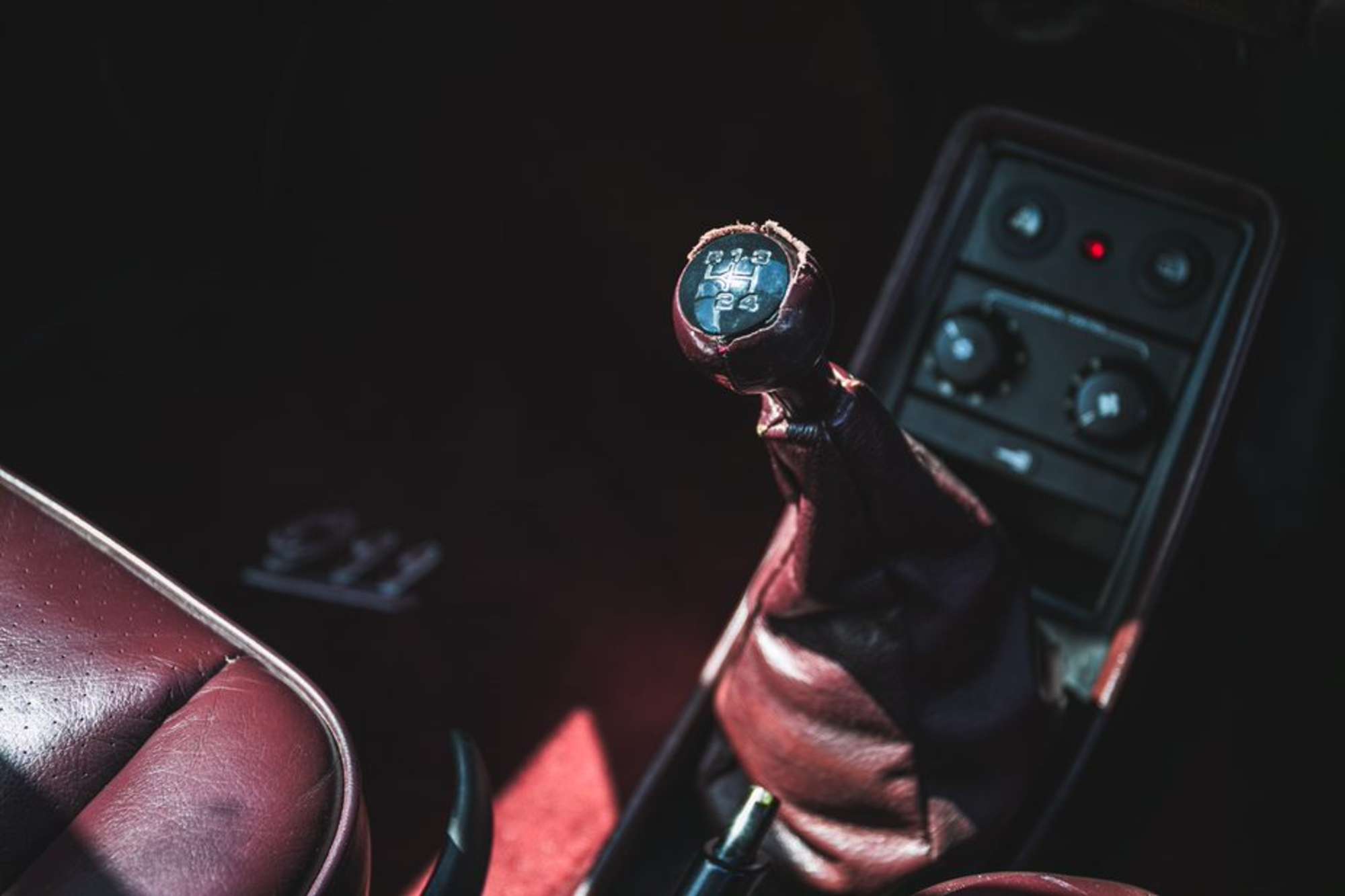 1988 Porsche 911(930) 3.3-litre Turbo (300bhp)-Sold