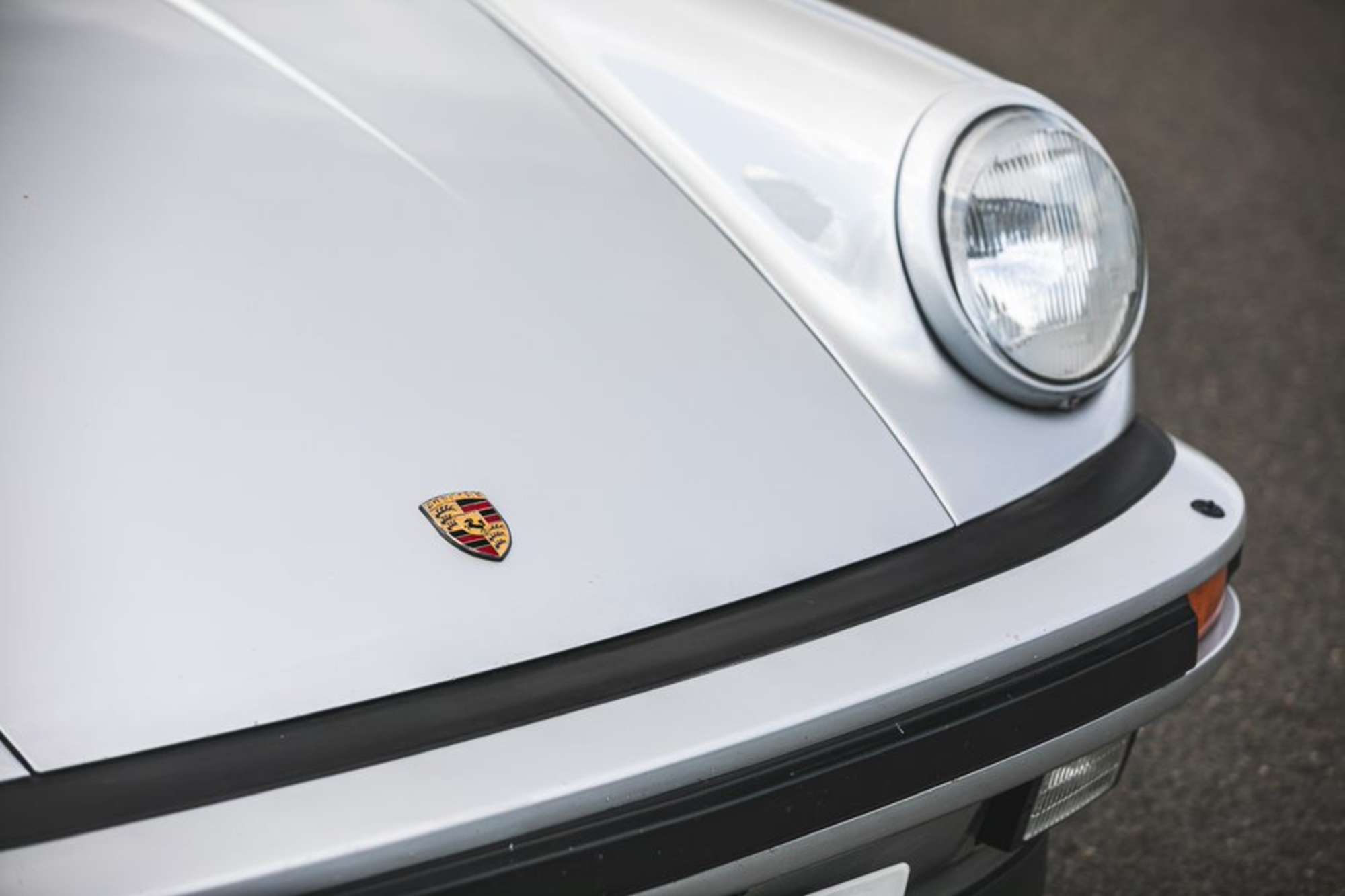 1988 Porsche 911(930) 3.3-litre Turbo (300bhp)-Sold