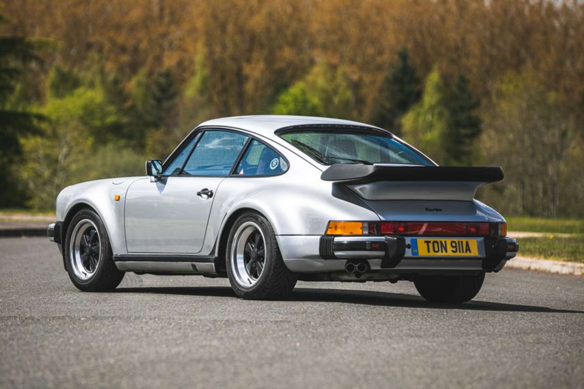 1988 Porsche 911(930) 3.3-litre Turbo (300bhp)-Sold