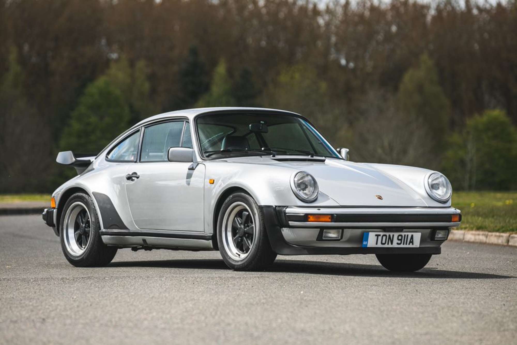 1988 Porsche 911(930) 3.3-litre Turbo (300bhp)-Sold