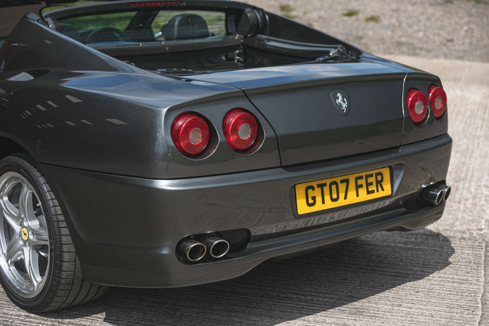 2007 Ferrari 575 Superamerica F1 - Classiche-Auction Lot