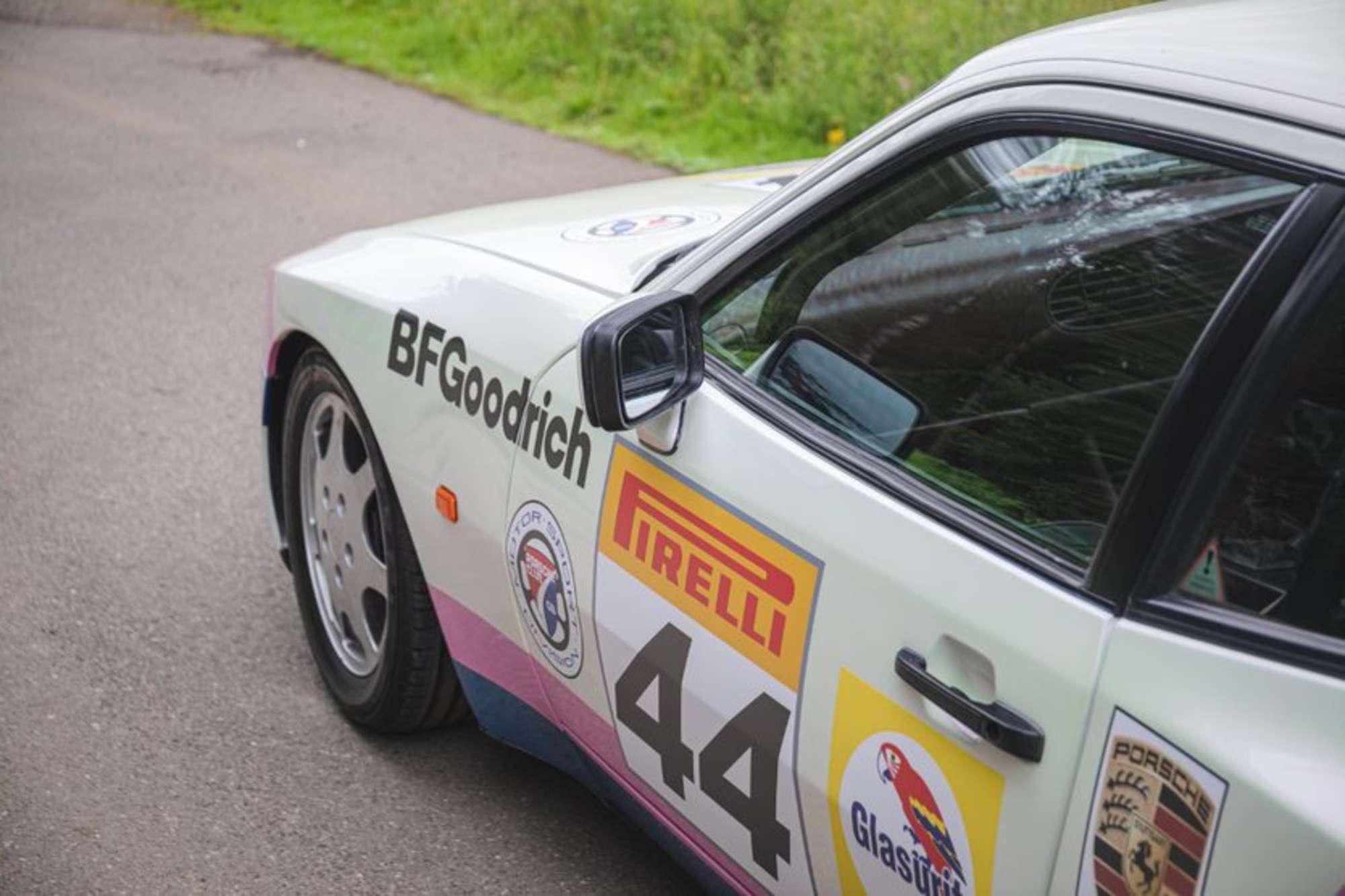 1988 Porsche 944 Turbo SE Race Car - Ex-Tiff Needell/Richard-Auction Lot