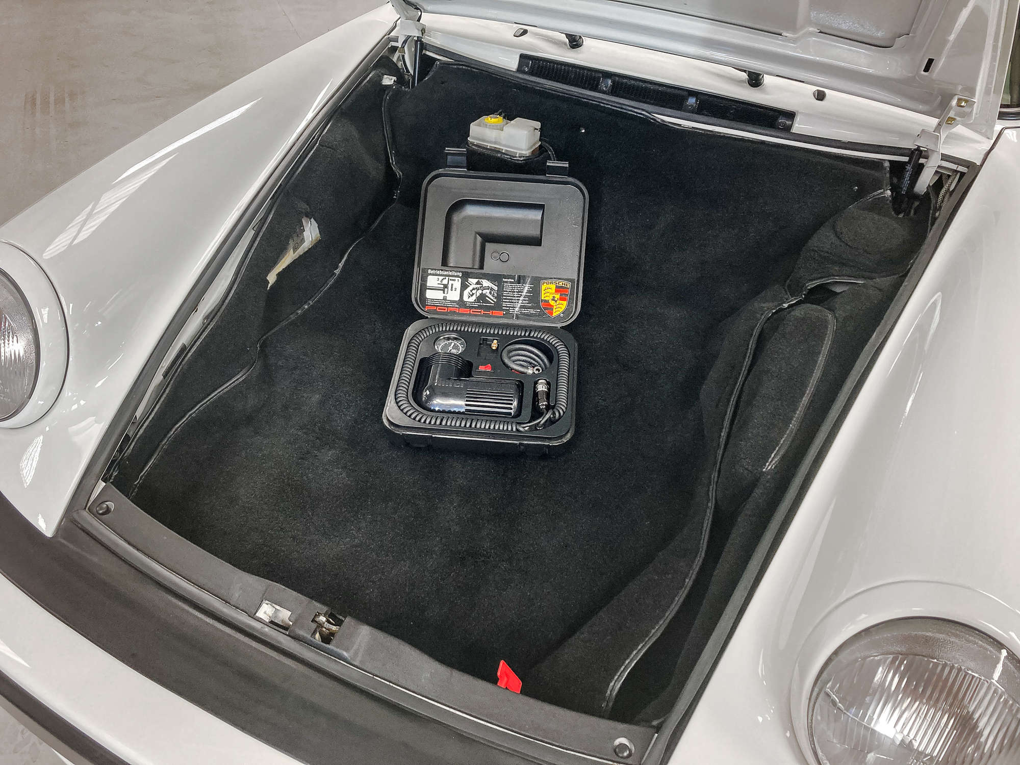 1989 Porsche 911 (930) Turbo LE-Sold