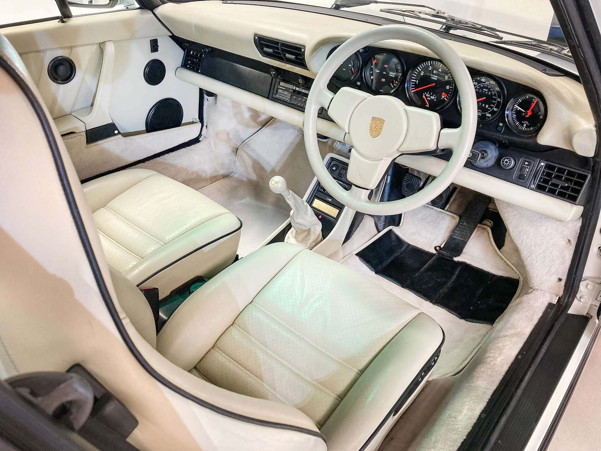 1989 Porsche 911 (930) Turbo LE-Sold