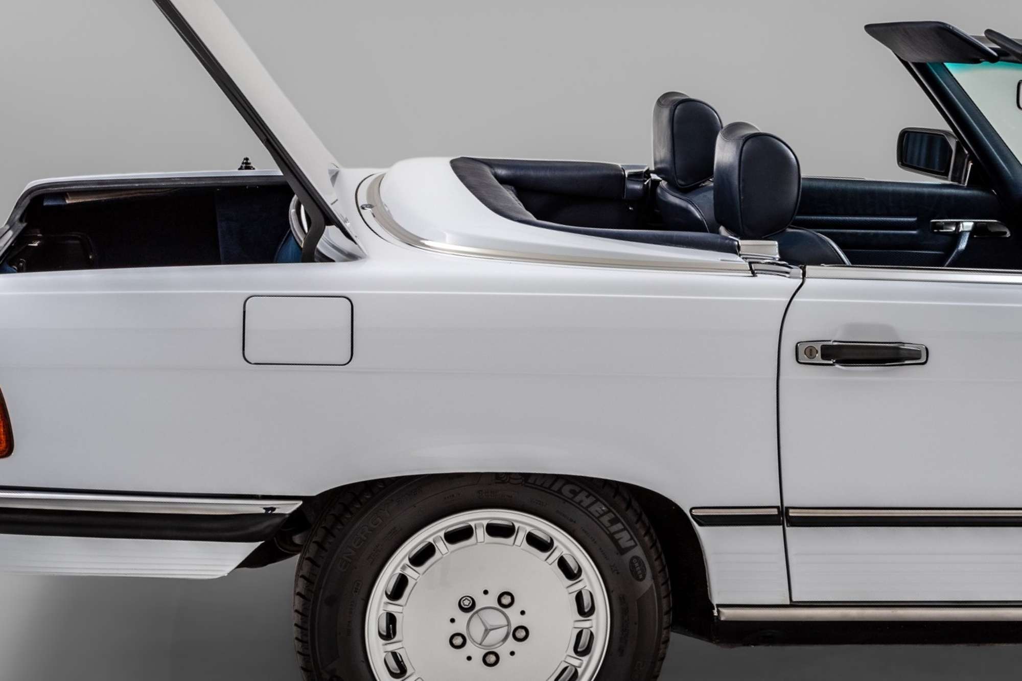 1987 Mercedes-Benz 420SL (R107)-Sold