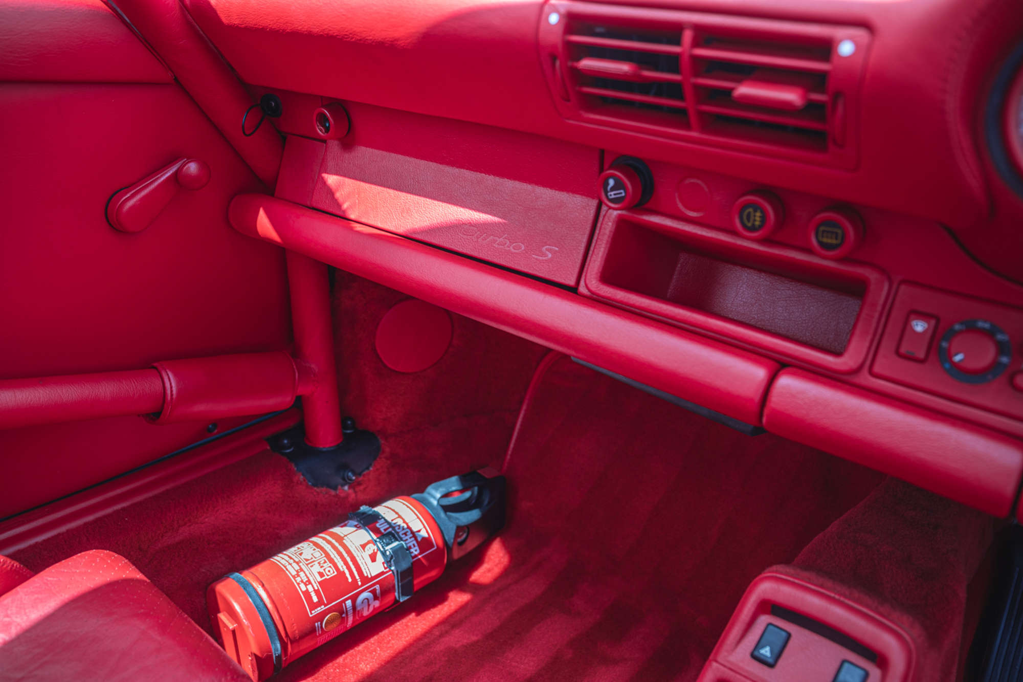 1993 Porsche 911 (964) Turbo S 'Leichtbau'-Auction Lot