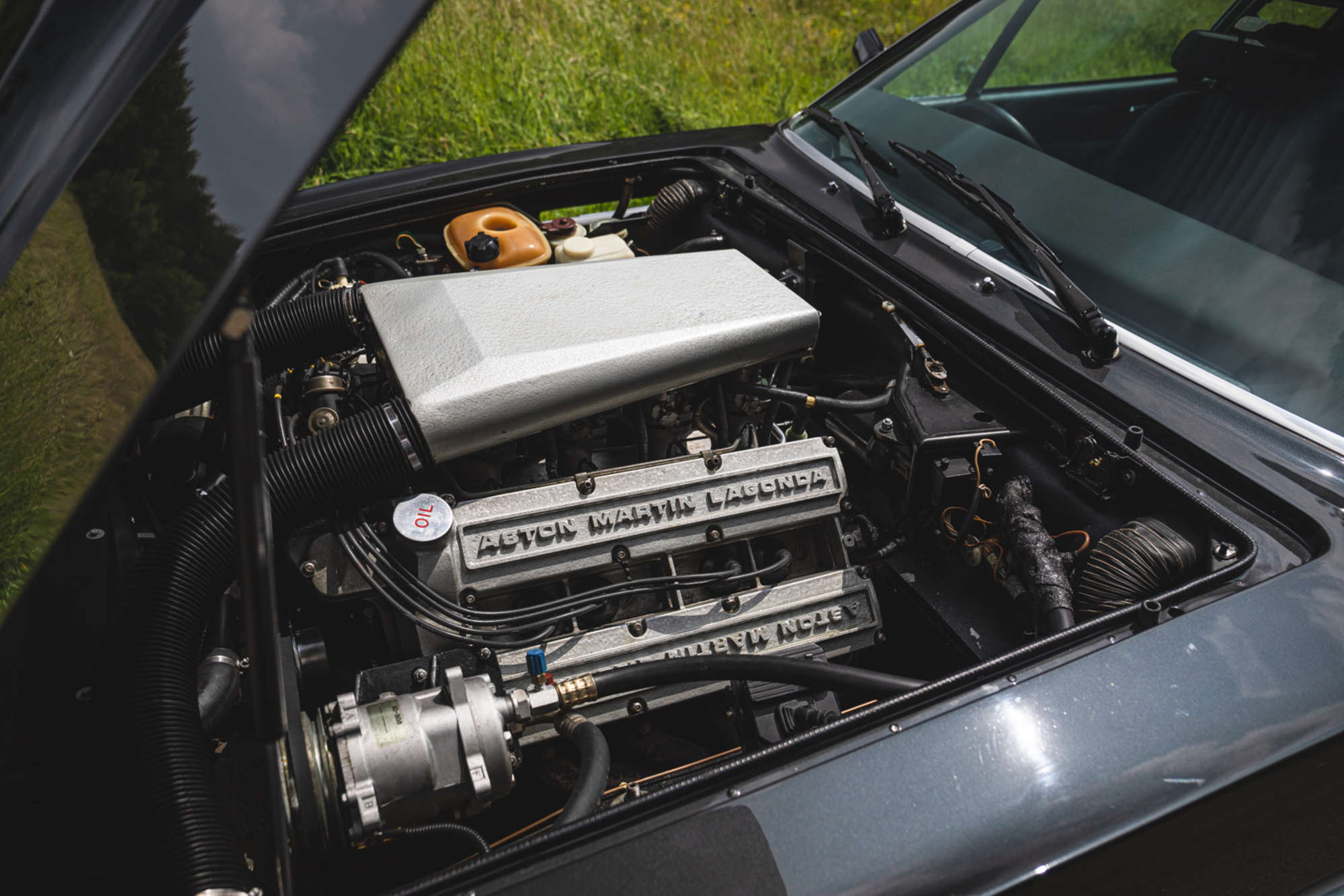 1990 Aston Martin V8 Vantage Coupe X-Pack (Manual)-Auction Lot