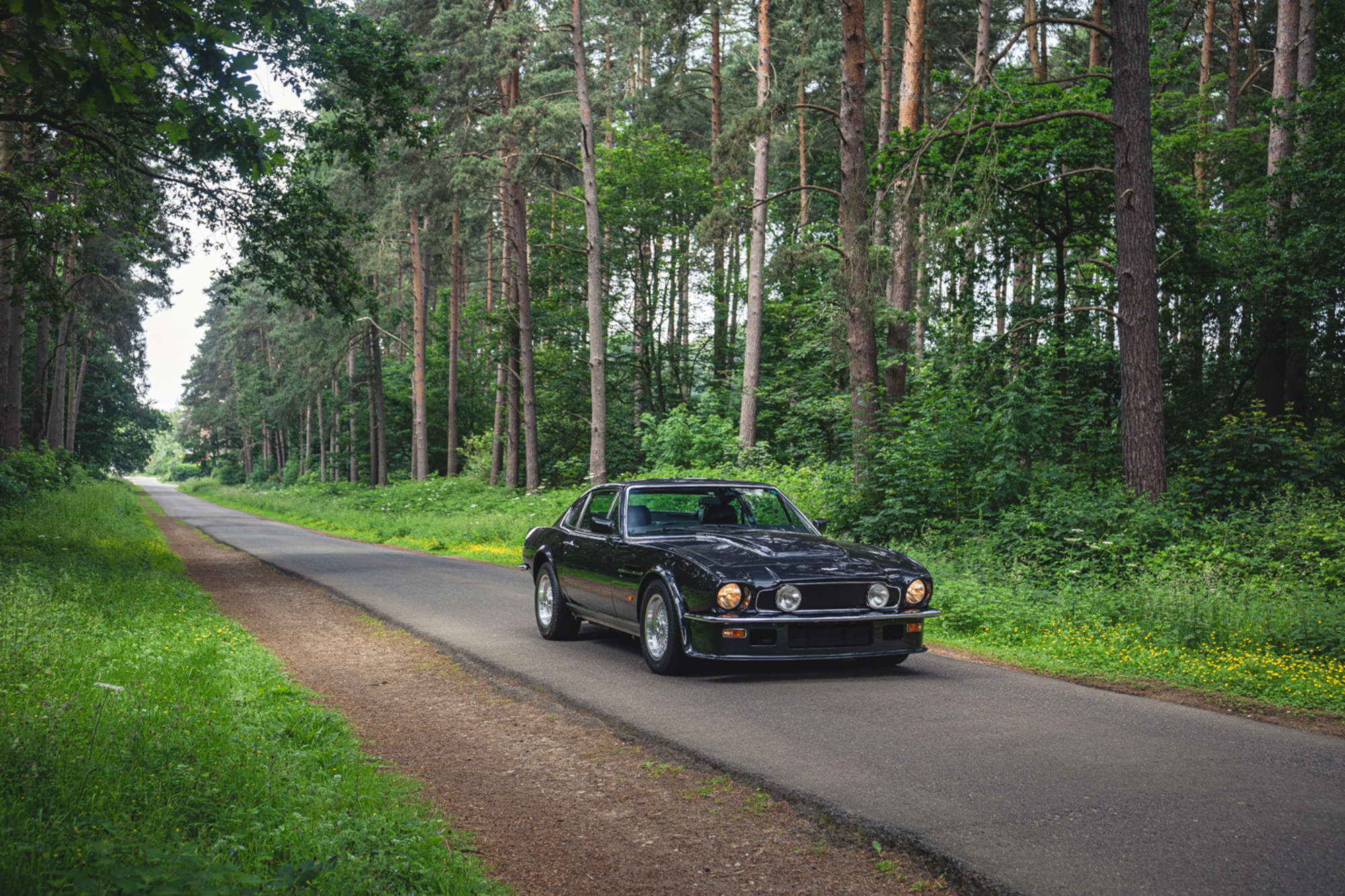 1990 Aston Martin V8 Vantage Coupe X-Pack (Manual)-Auction Lot