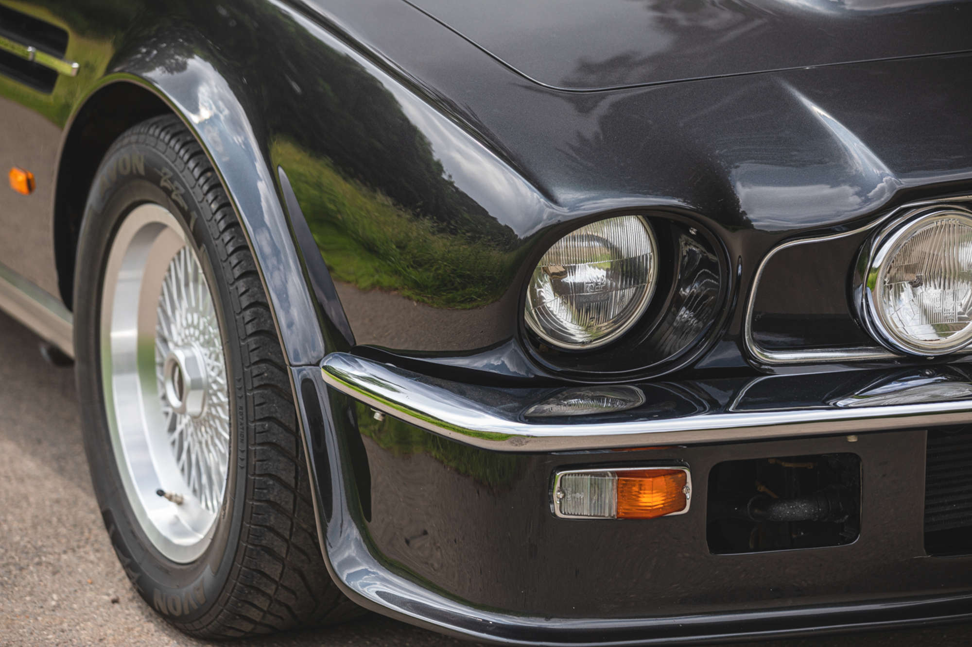 1990 Aston Martin V8 Vantage Coupe X-Pack (Manual)-Auction Lot