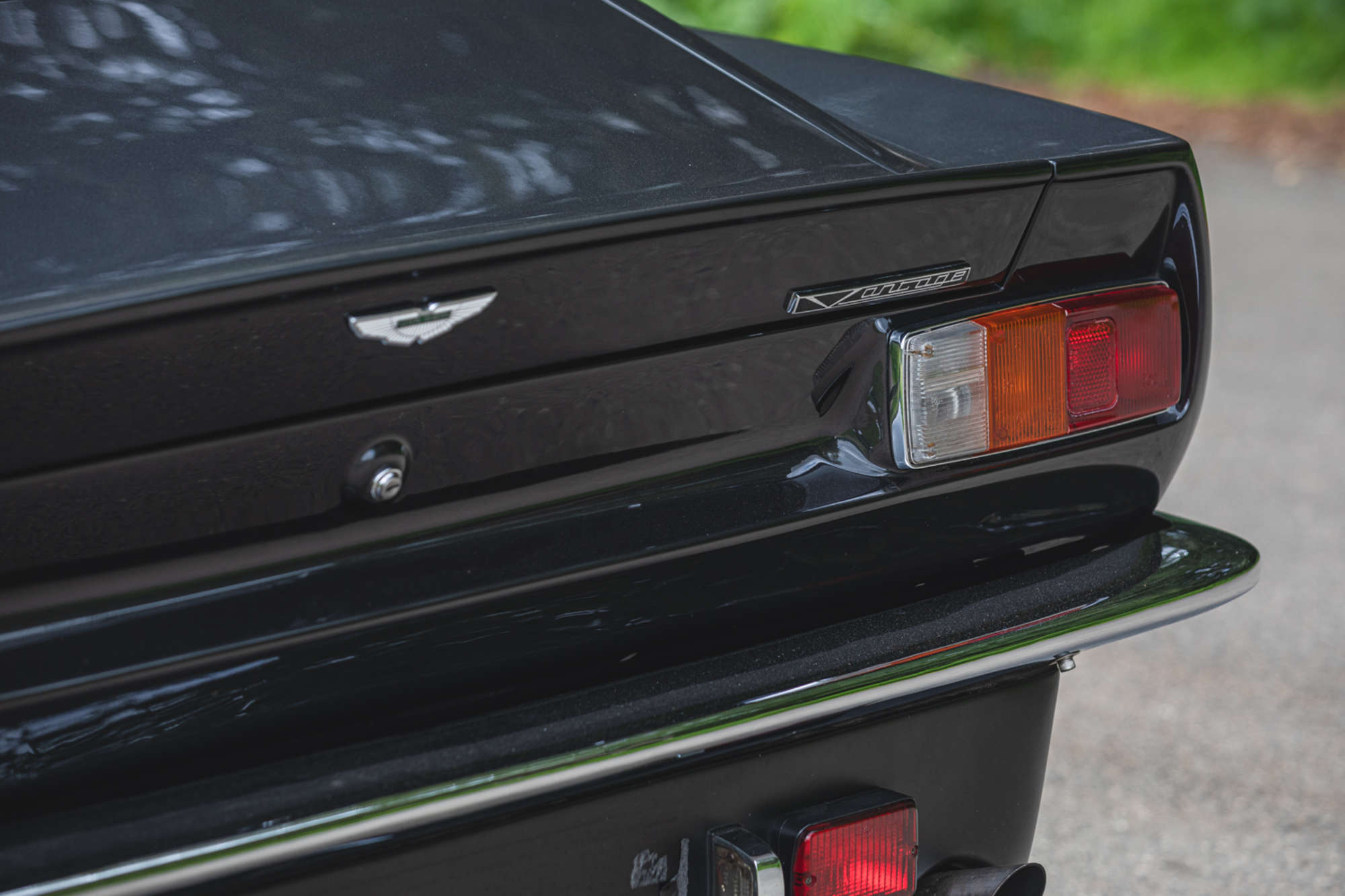 1990 Aston Martin V8 Vantage Coupe X-Pack (Manual)-Auction Lot