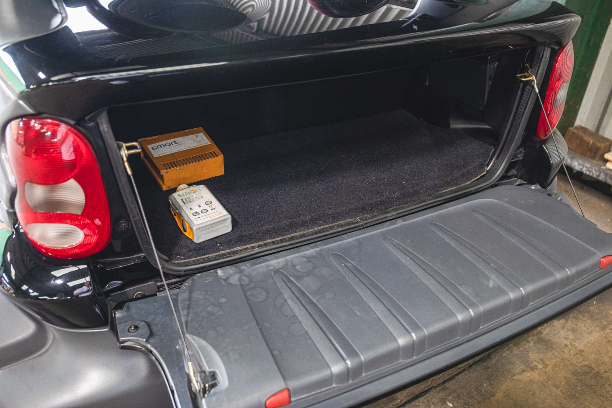 2002 Smart Crossblade-Auction Lot