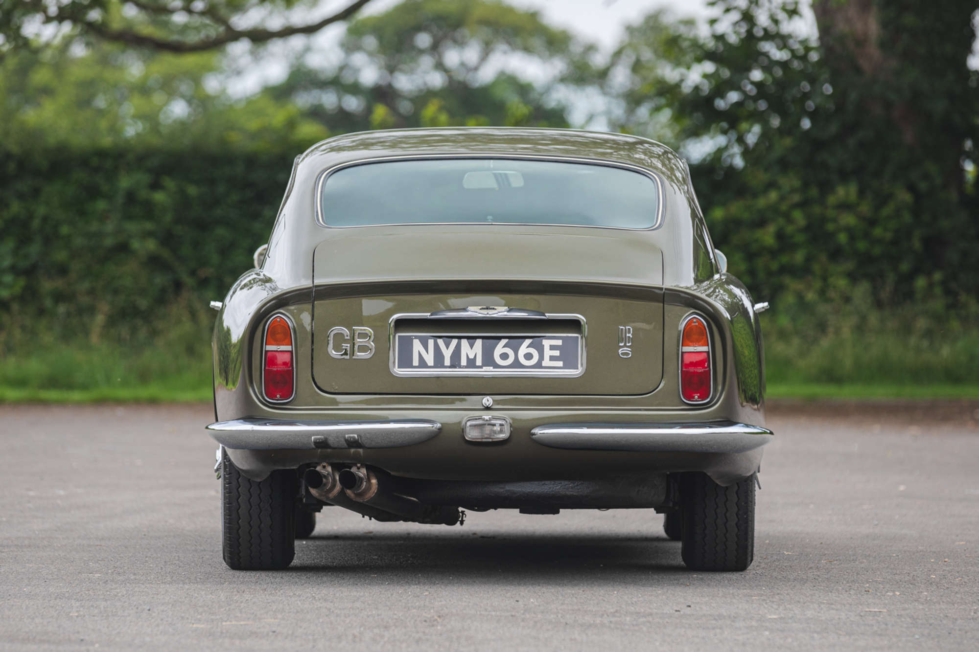 1967 Aston Martin DB6 Vantage-Auction Lot