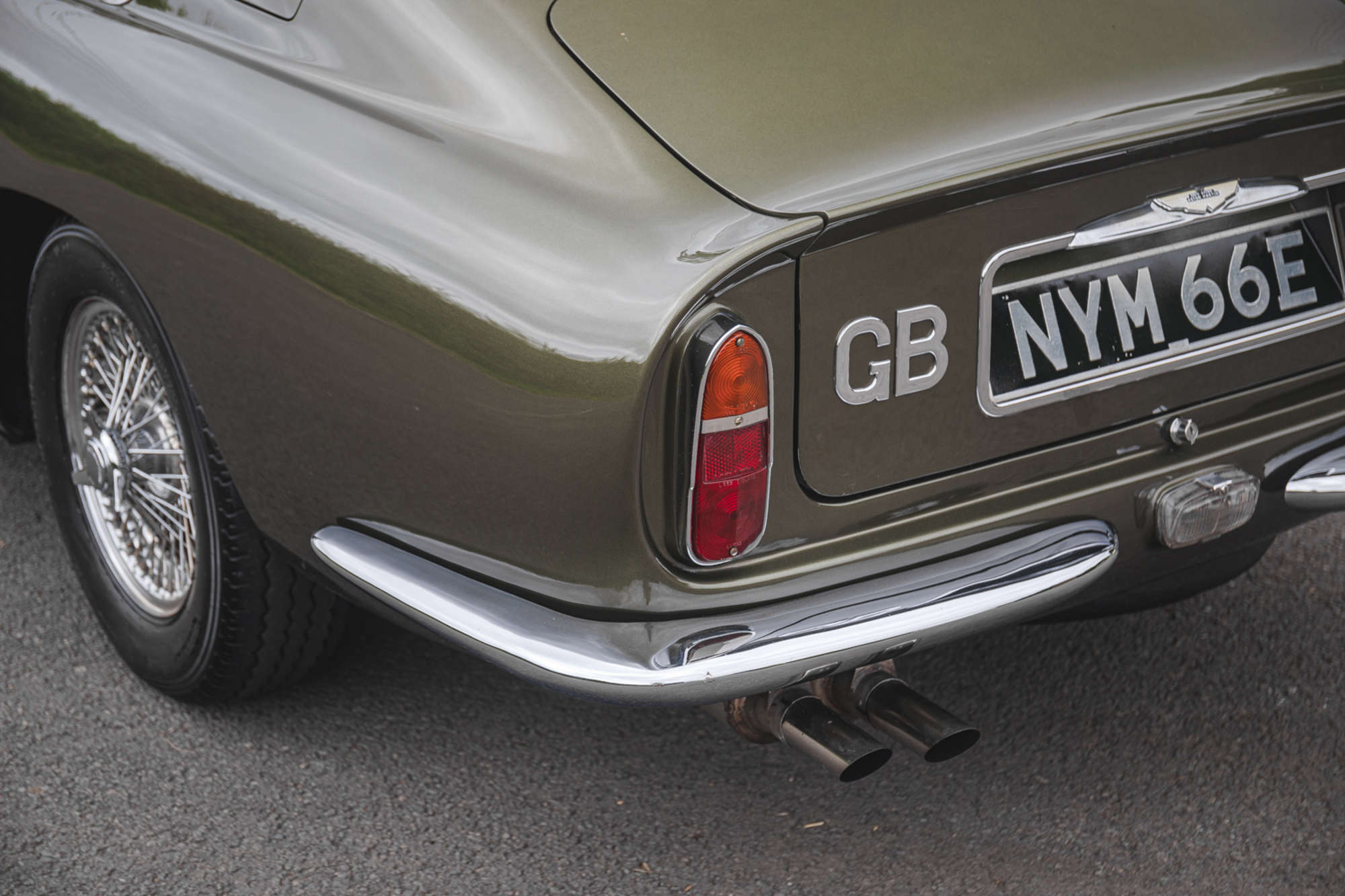 1967 Aston Martin DB6 Vantage-Auction Lot