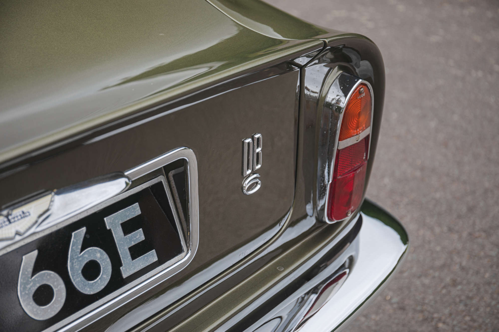 1967 Aston Martin DB6 Vantage-Auction Lot