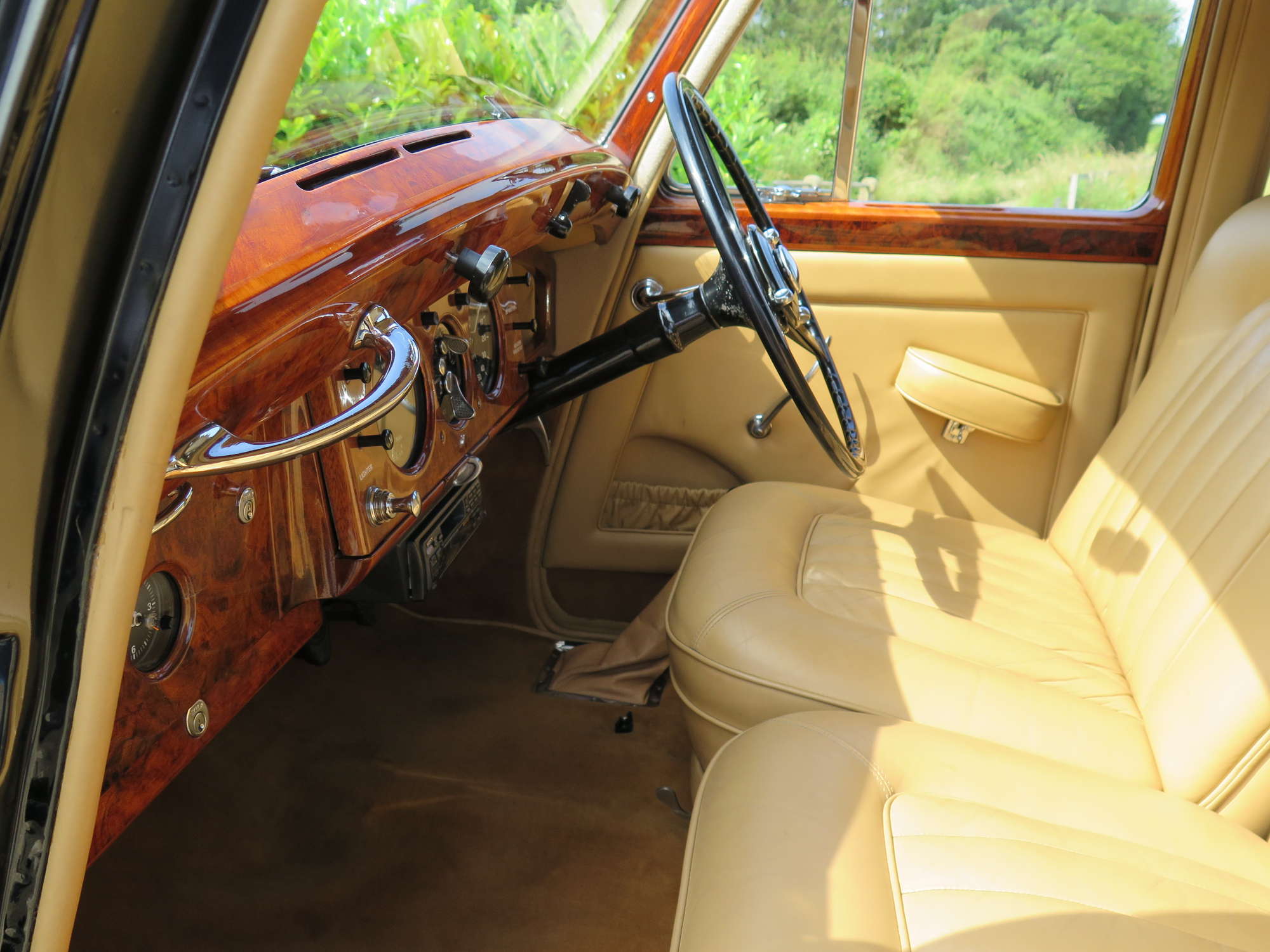 1950 Bentley Mk VI Standard Steel Saloon-Sold