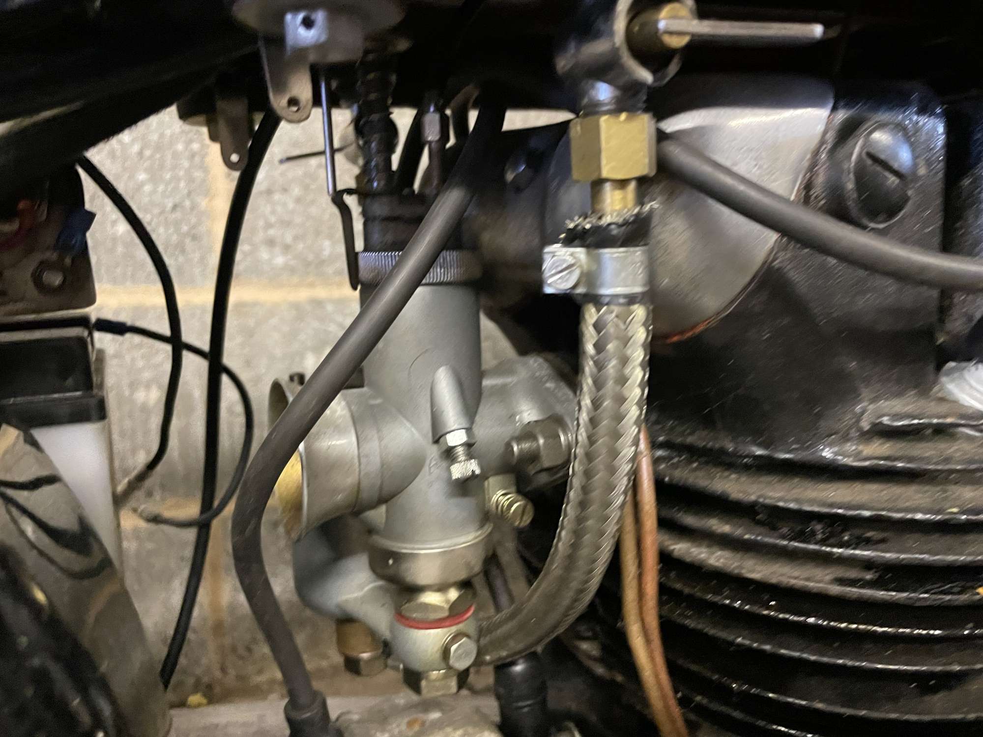 1952 Ariel Red Hunter Twin-Sold