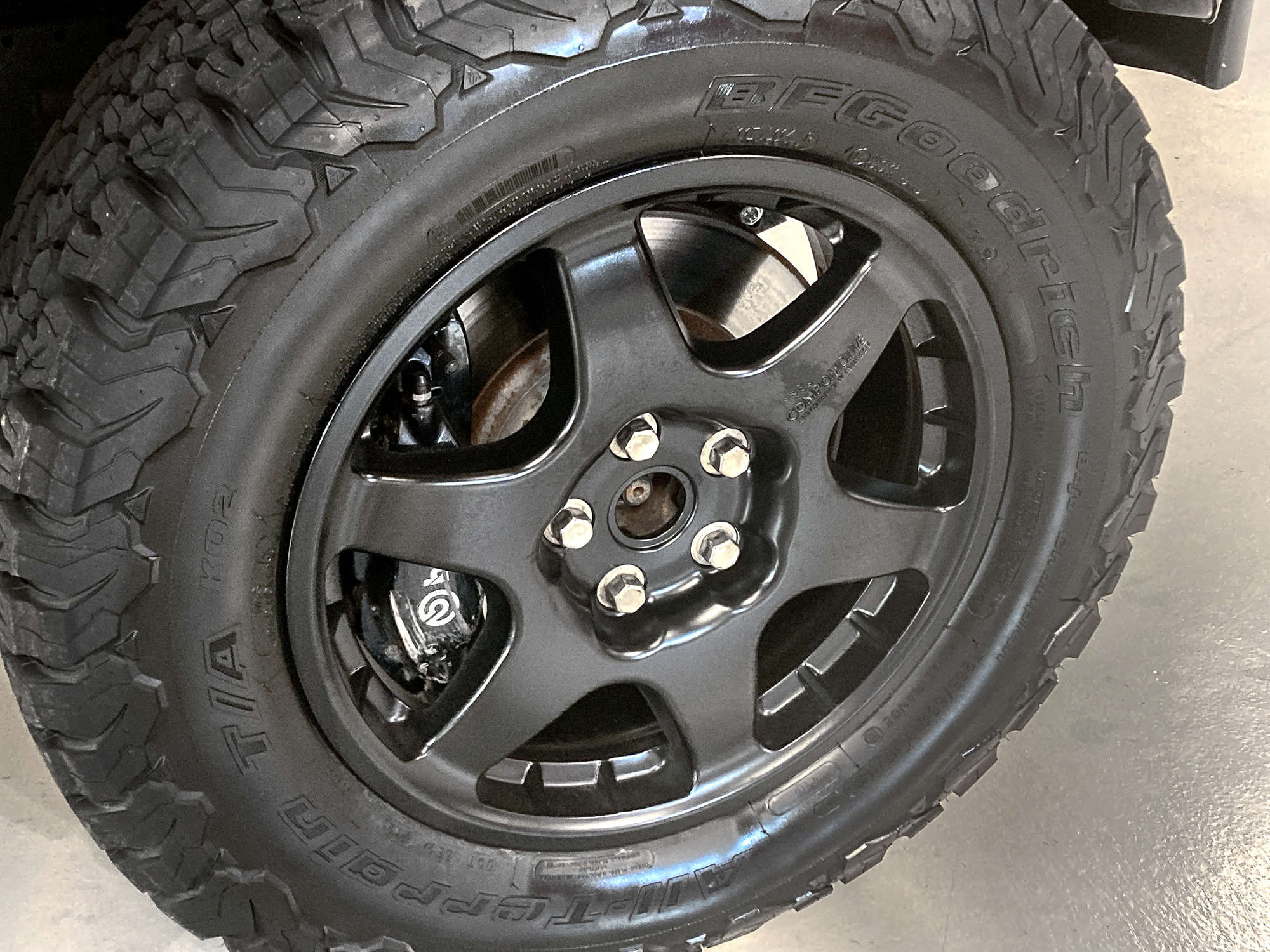 2016 Bowler CSP V8 Prototype 'P1'-Auction Lot