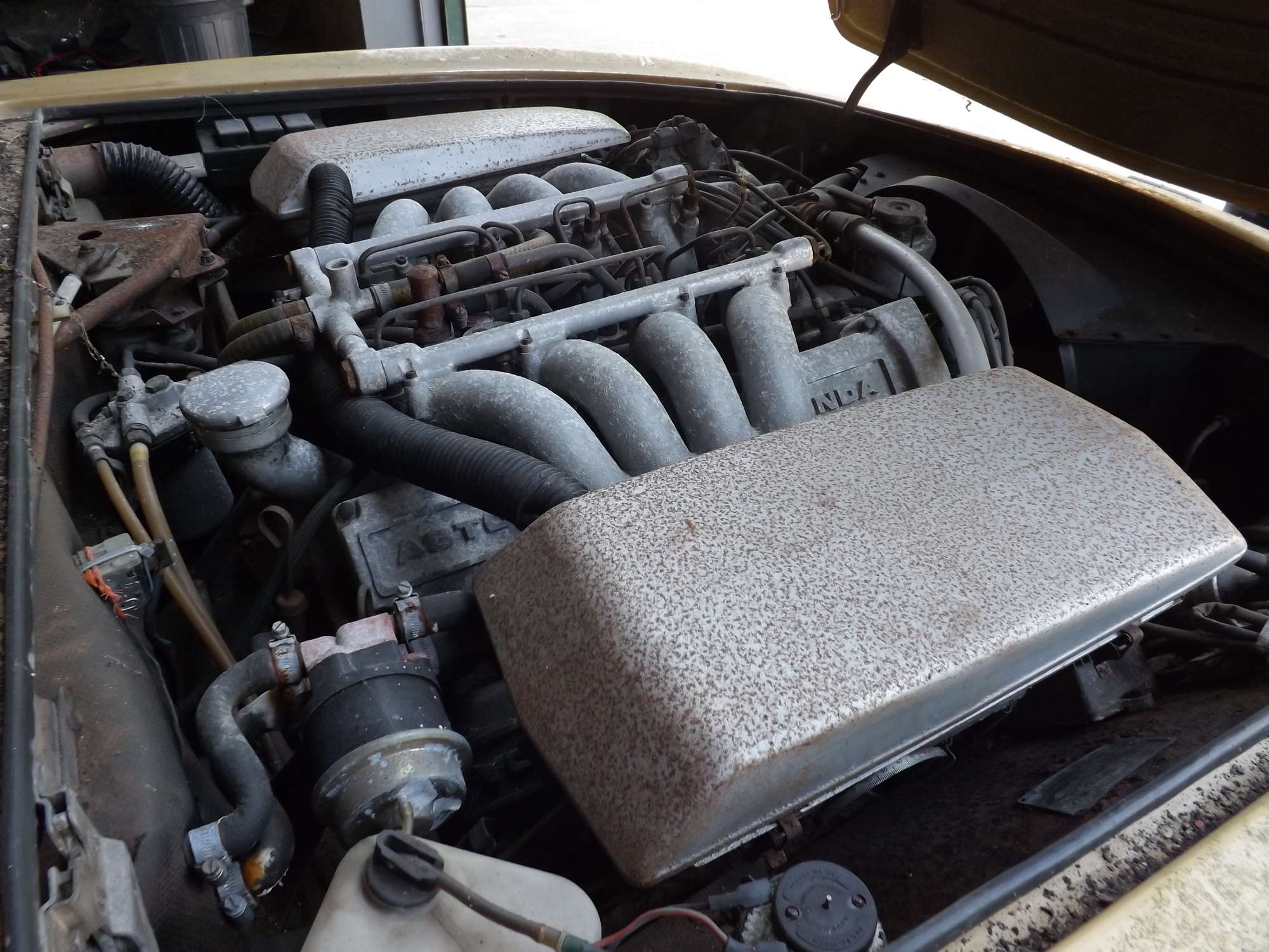 1973 Aston Martin AM V8 - Garage Find-Sold