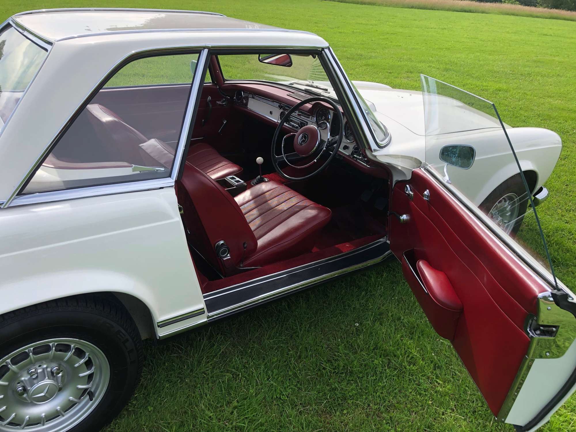 1964 Mercedes-Benz 230 SL (W113)-Auction Lot