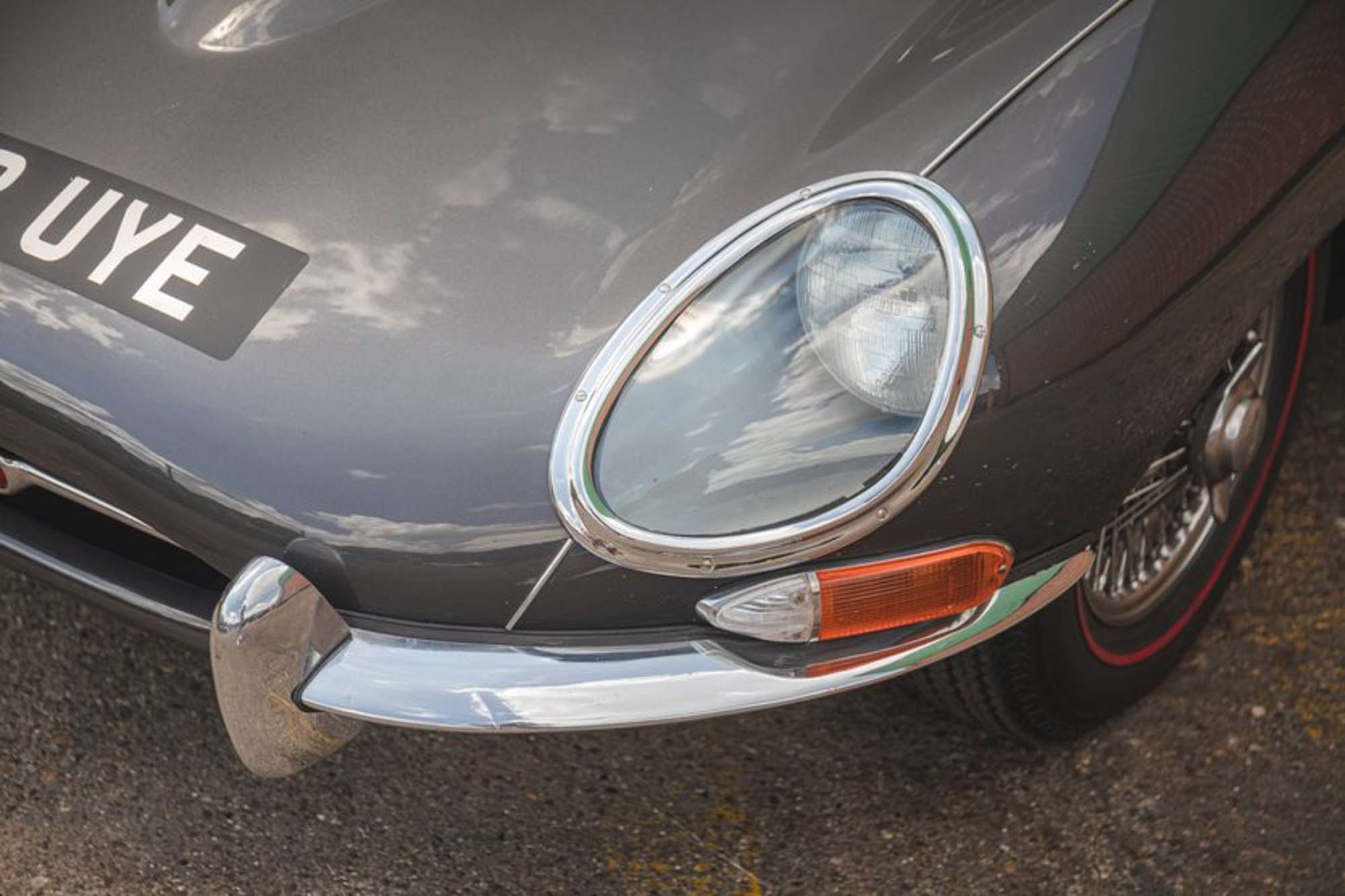 1961 Jaguar E-Type 3.8  'External Bonnet Lock' Roadster-Auction Lot
