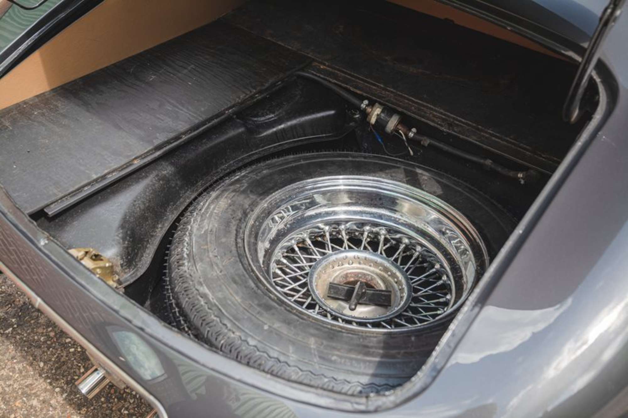 1961 Jaguar E-Type 3.8  'External Bonnet Lock' Roadster-Auction Lot