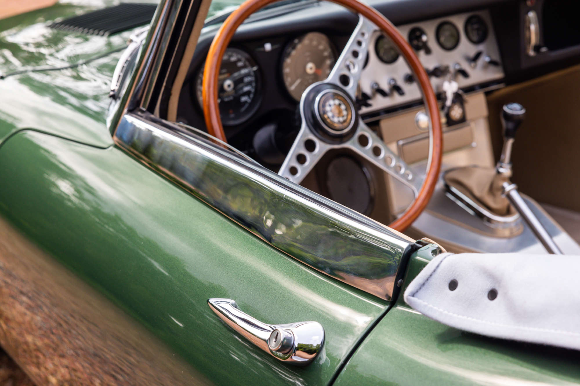 1961 Jaguar E-Type Series 1 3.8  'External Bonnet Lock' Road-Auction Lot