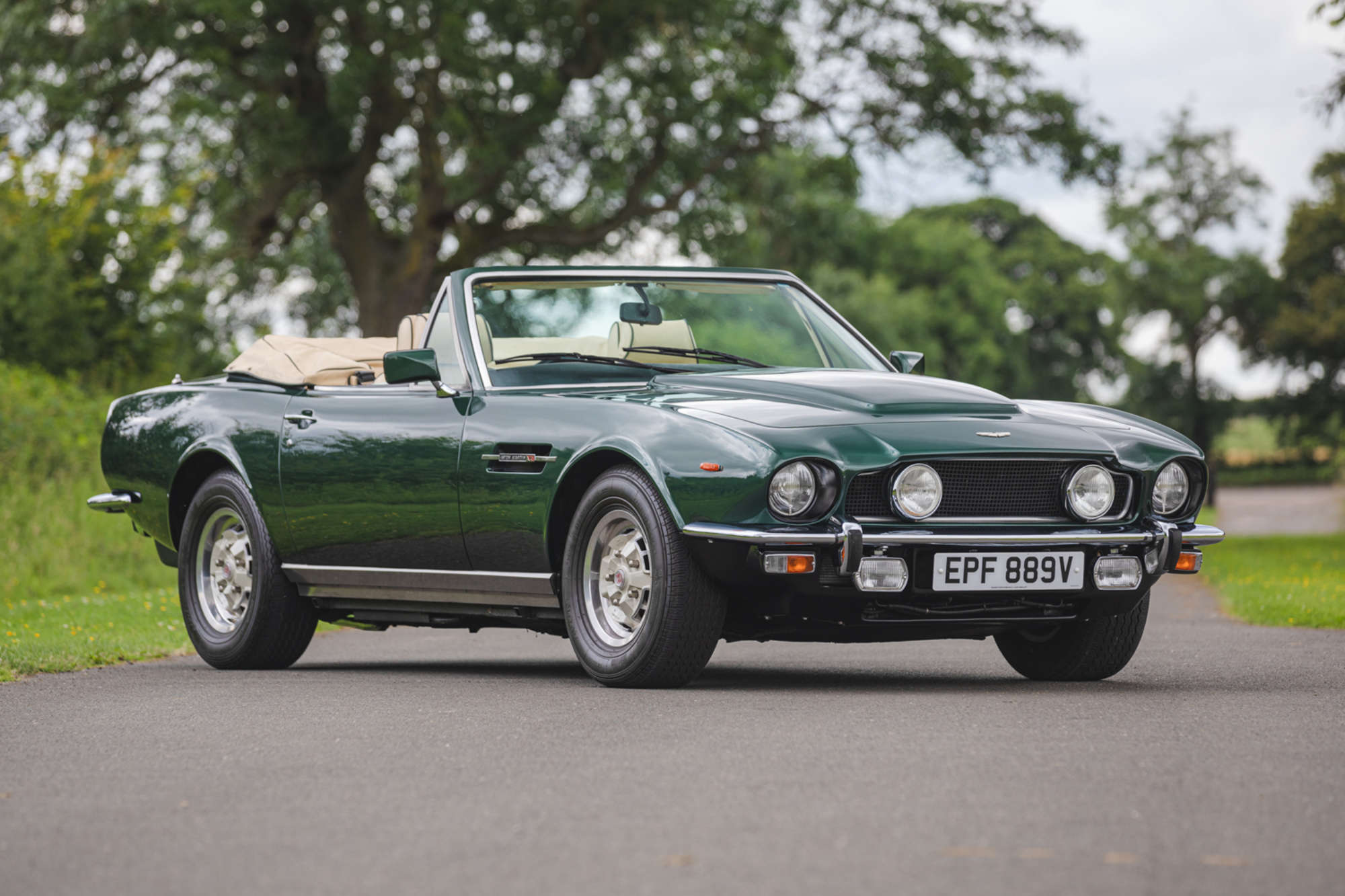 1979 Aston Martin V8 Volante-Auction Lot
