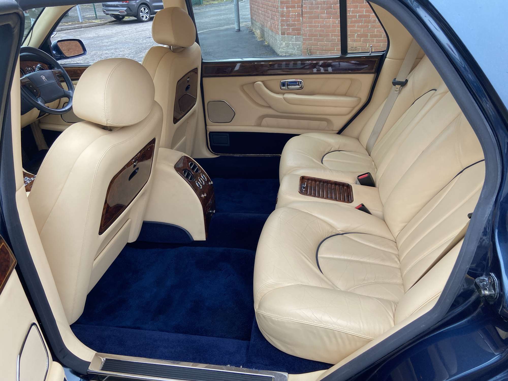 2001 Rolls-Royce Silver Seraph Park Ward-Auction Lot
