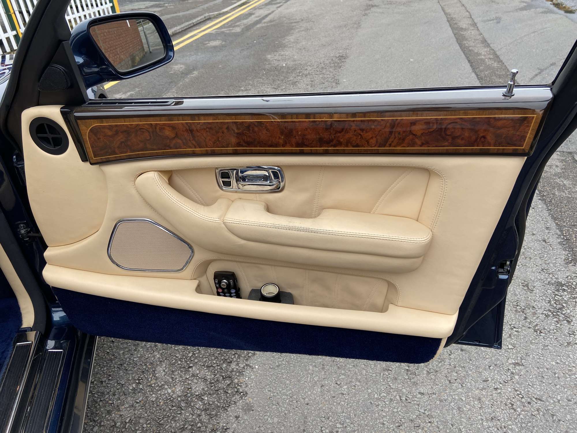 2001 Rolls-Royce Silver Seraph Park Ward-Auction Lot