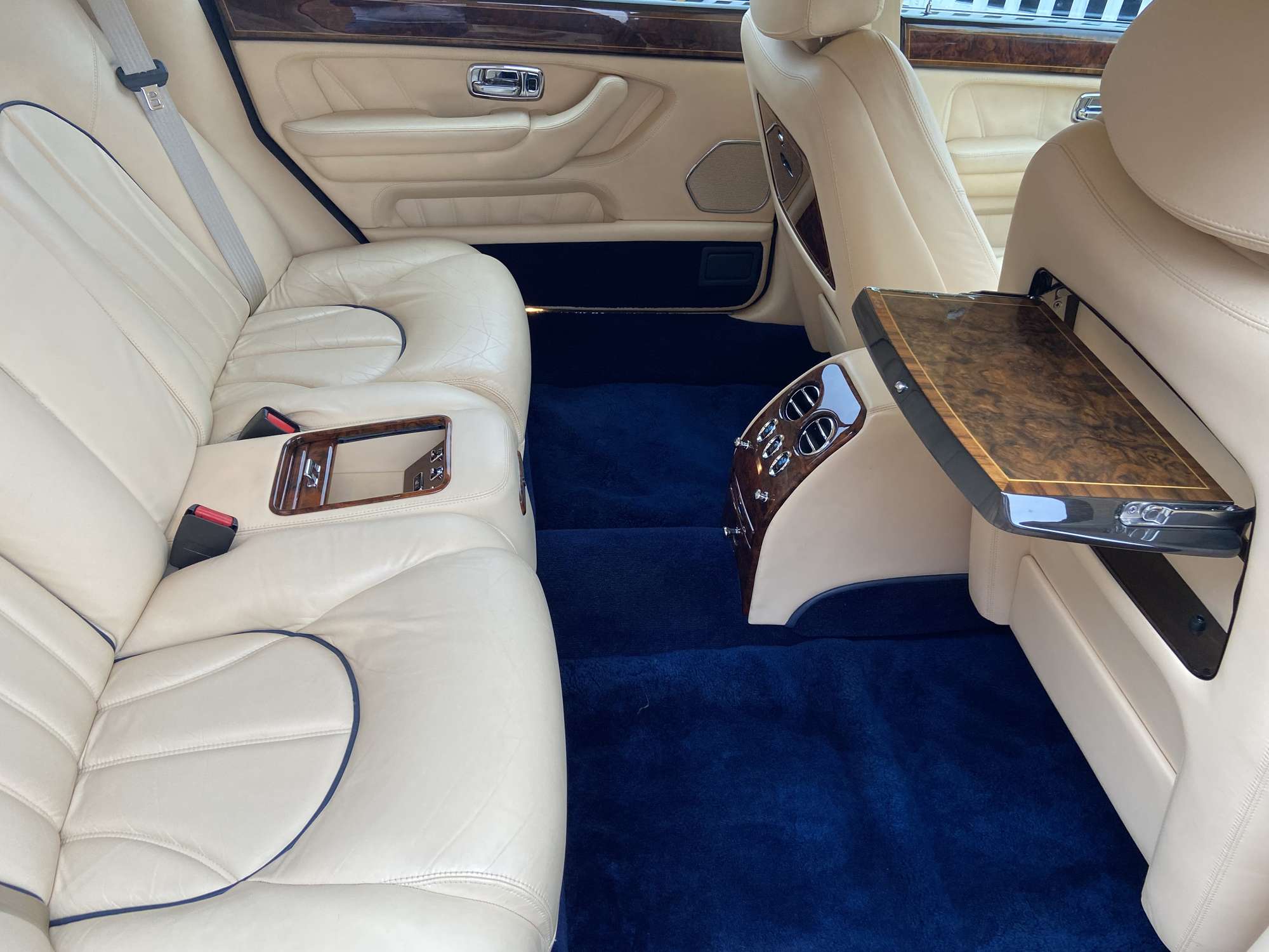 2001 Rolls-Royce Silver Seraph Park Ward-Auction Lot