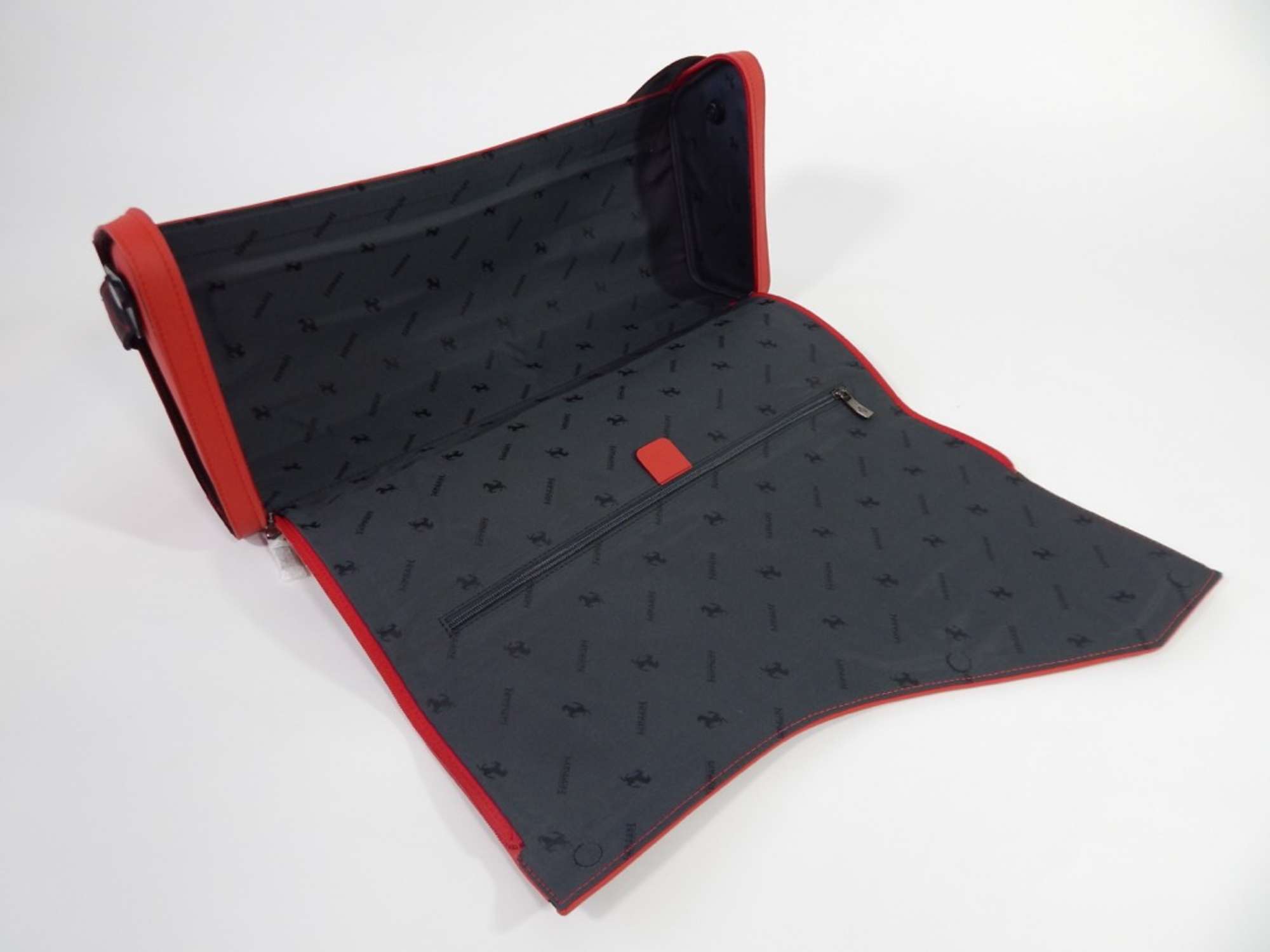 2013 - 2016 Ferrari LaFerrari 2 Piece Complete Schedoni Lugg-Auction Lot