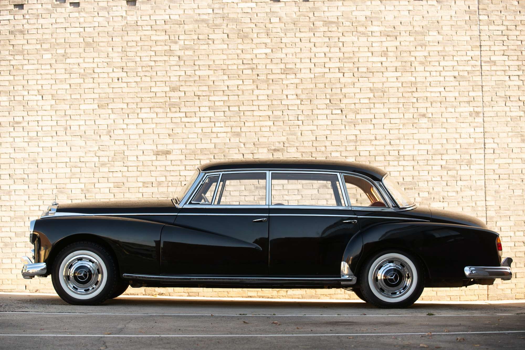 1959 Mercedes-Benz (W189) 300D 'Adenaeur'-Sold