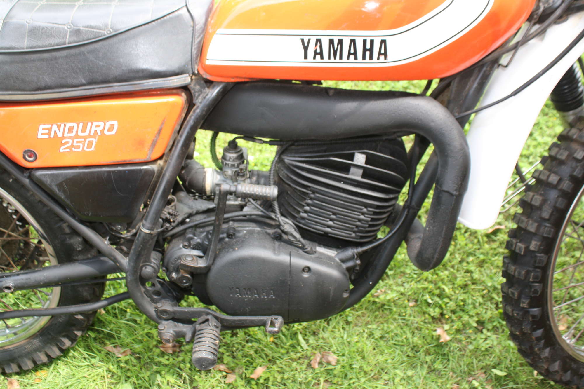 1976 Yamaha DT250 Enduro-Sold
