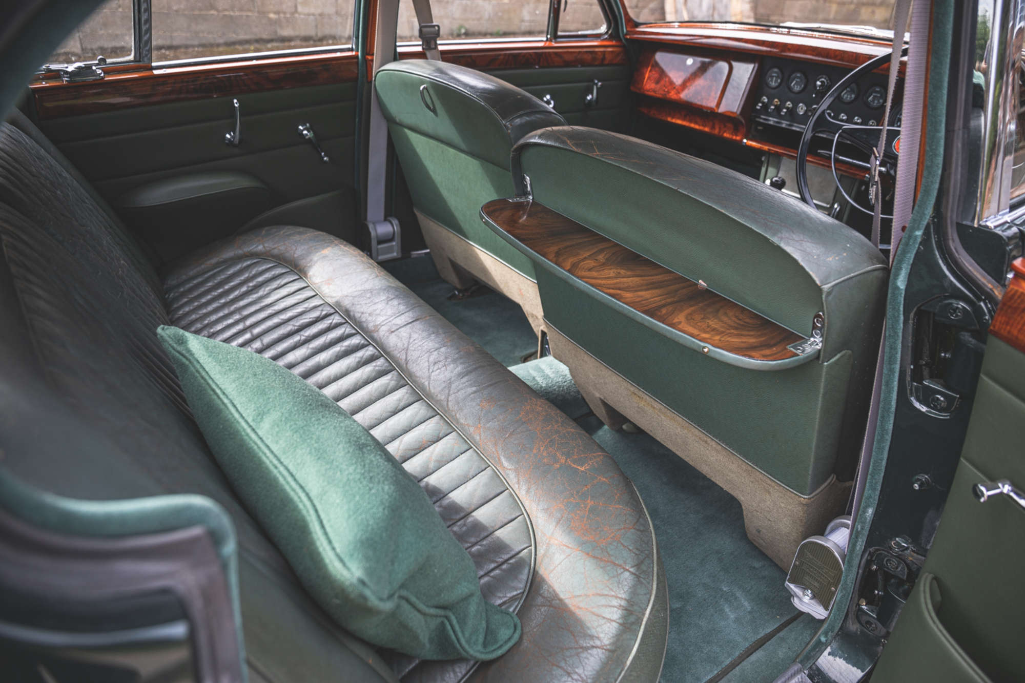 1961 Jaguar Mk2 3.4 - Manual O/D-Auction Lot