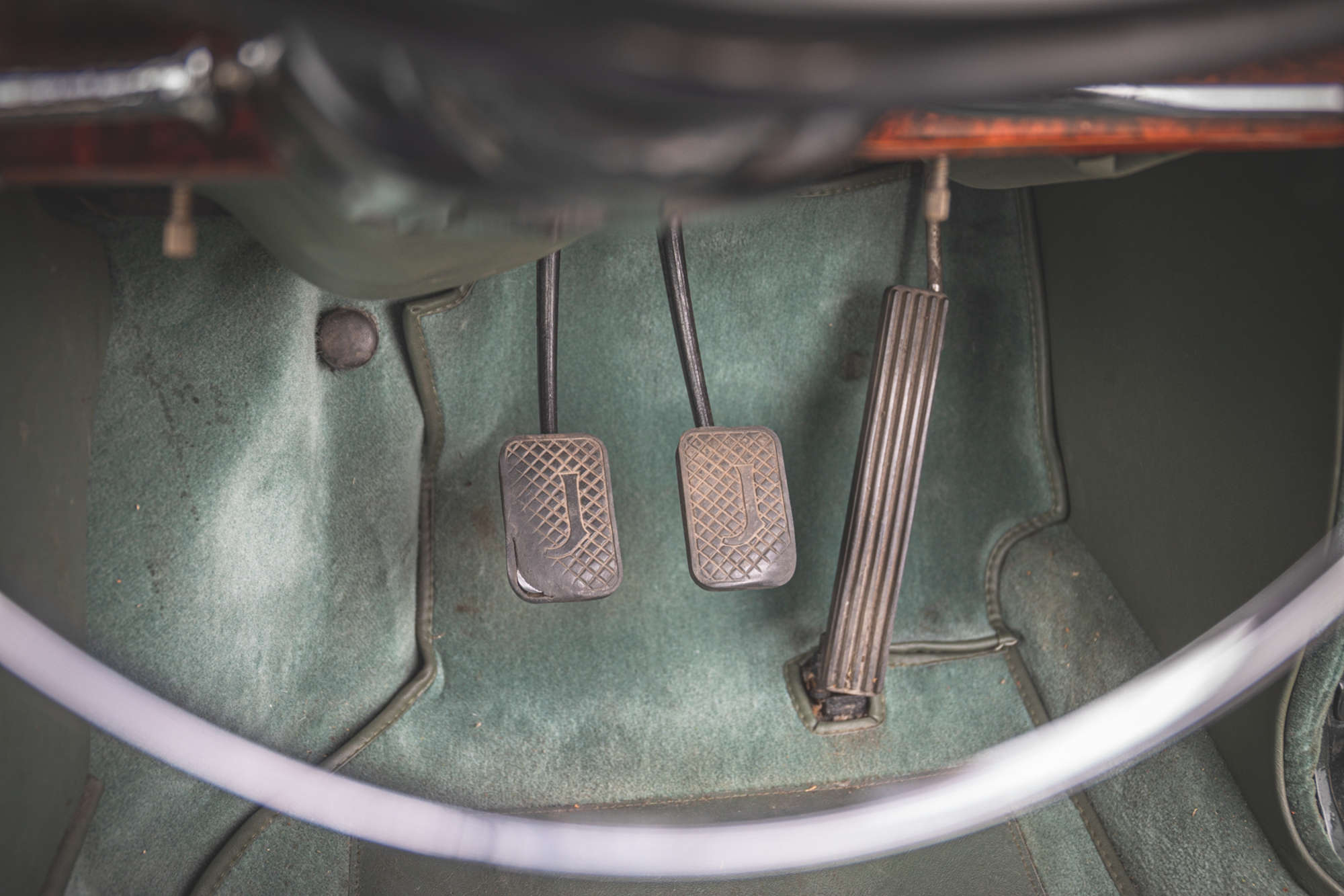 1961 Jaguar Mk2 3.4 - Manual O/D-Auction Lot