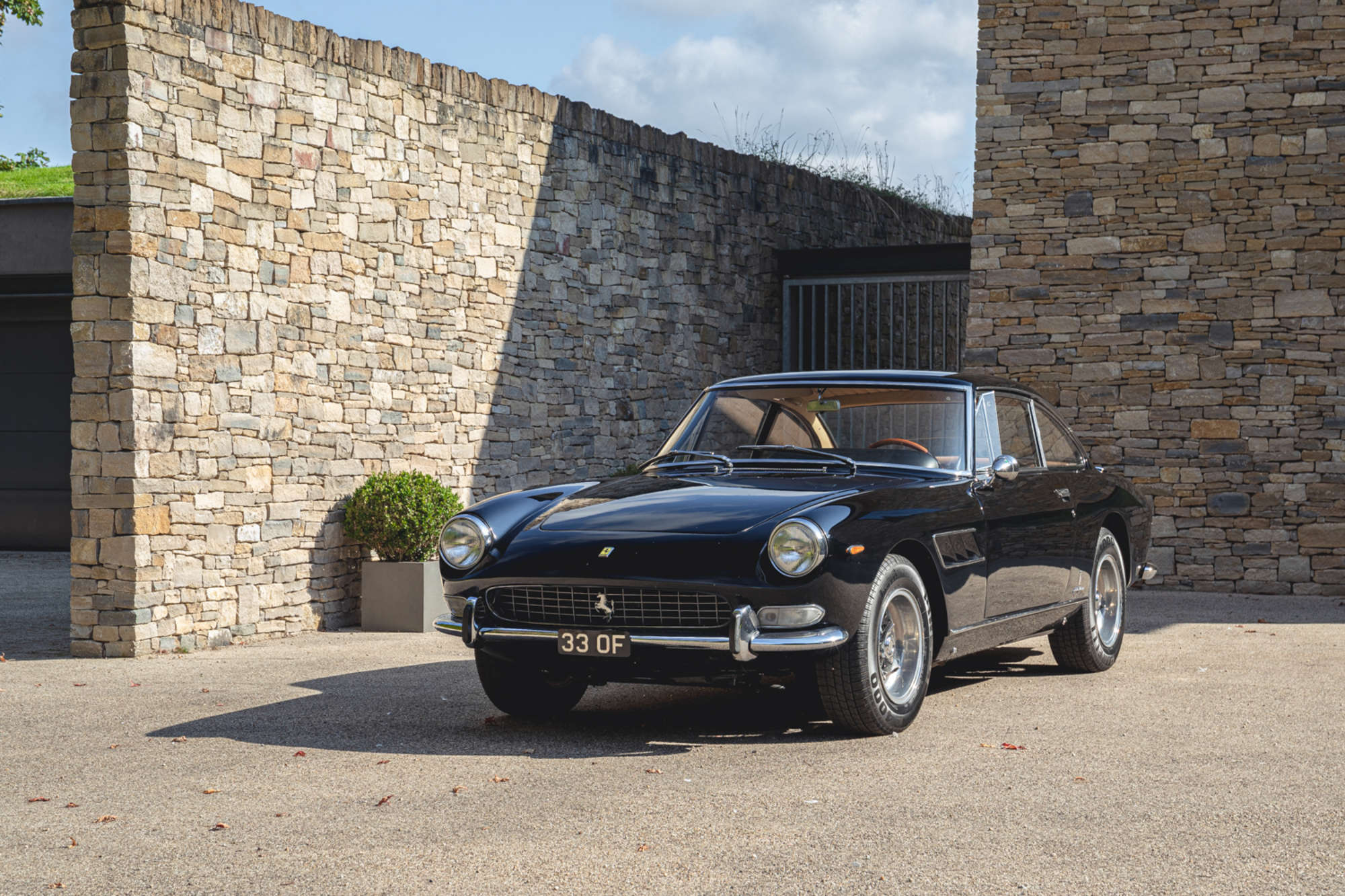 1966 Ferrari 330 GT 2+2 Series II-Auction Lot