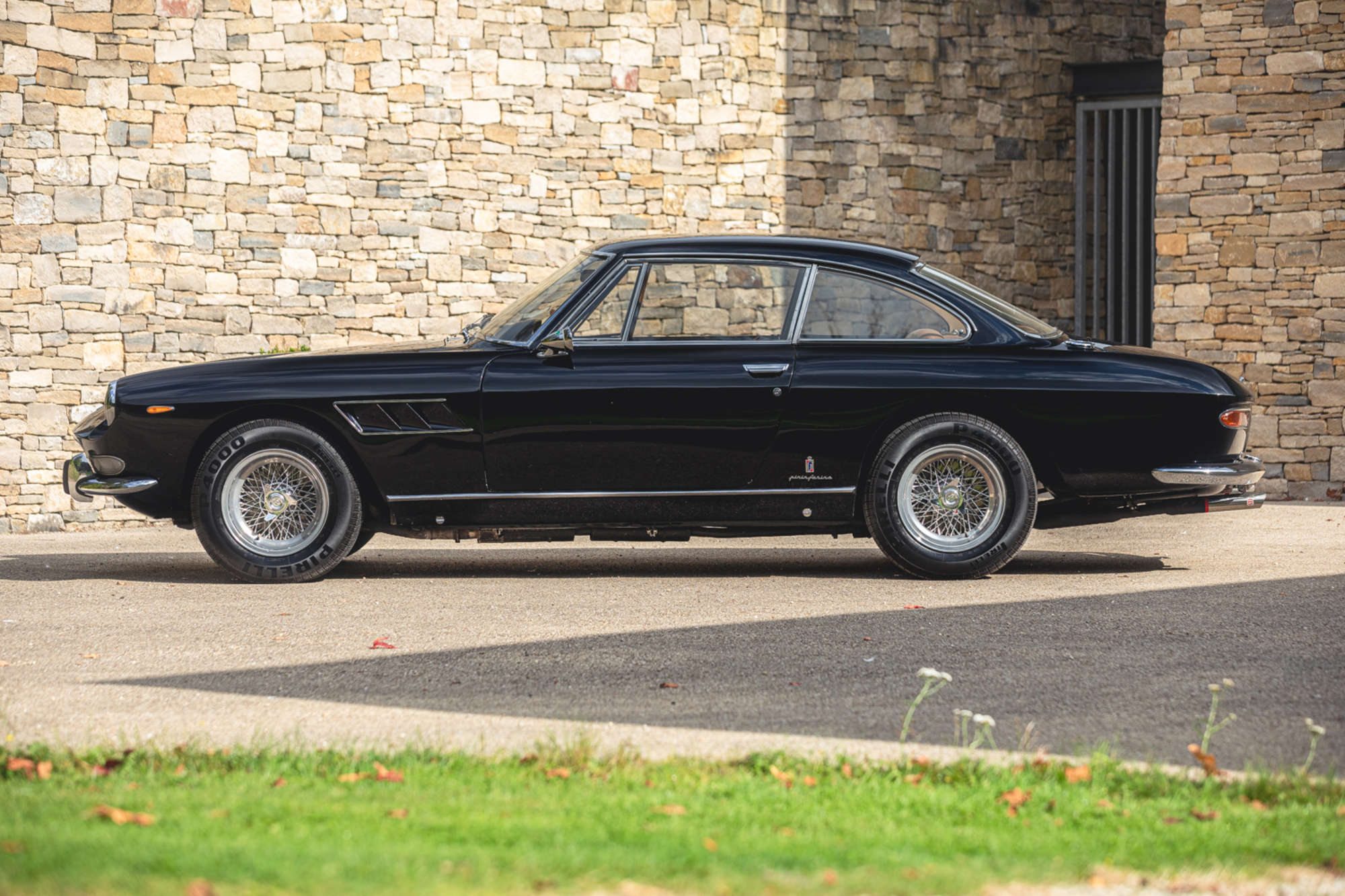 1966 Ferrari 330 GT 2+2 Series II-Auction Lot