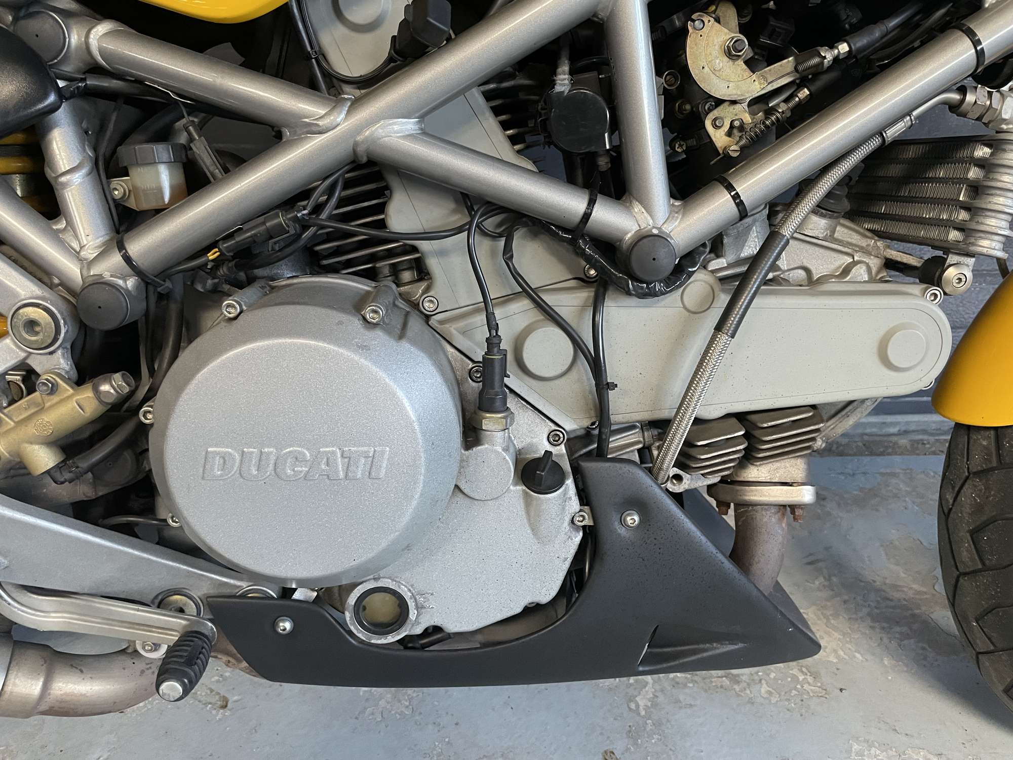 2005 Ducati M800 Monster-Auction Lot