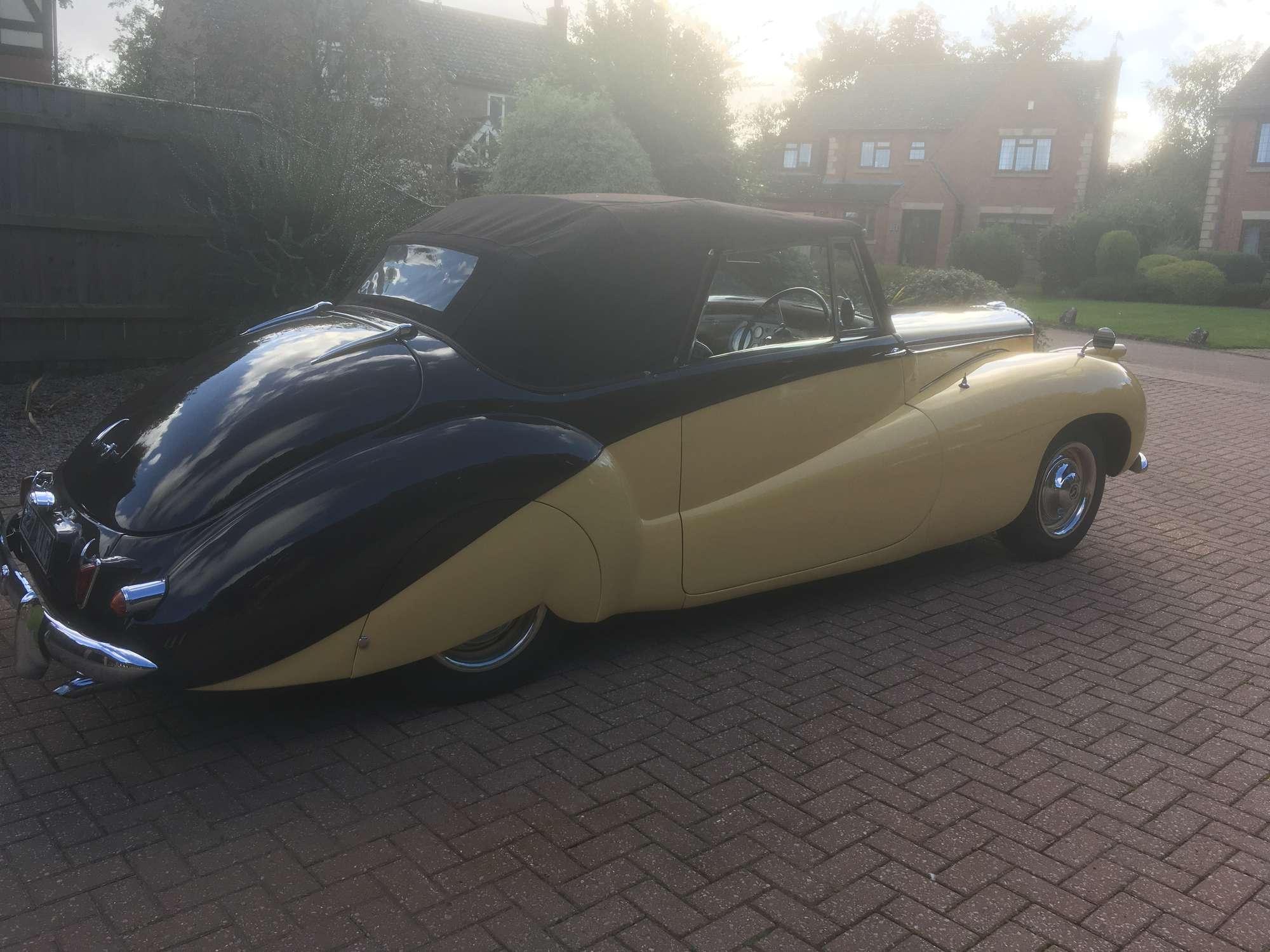 Daimler DB18 Special Sports DHC by Barker -Auction Lot