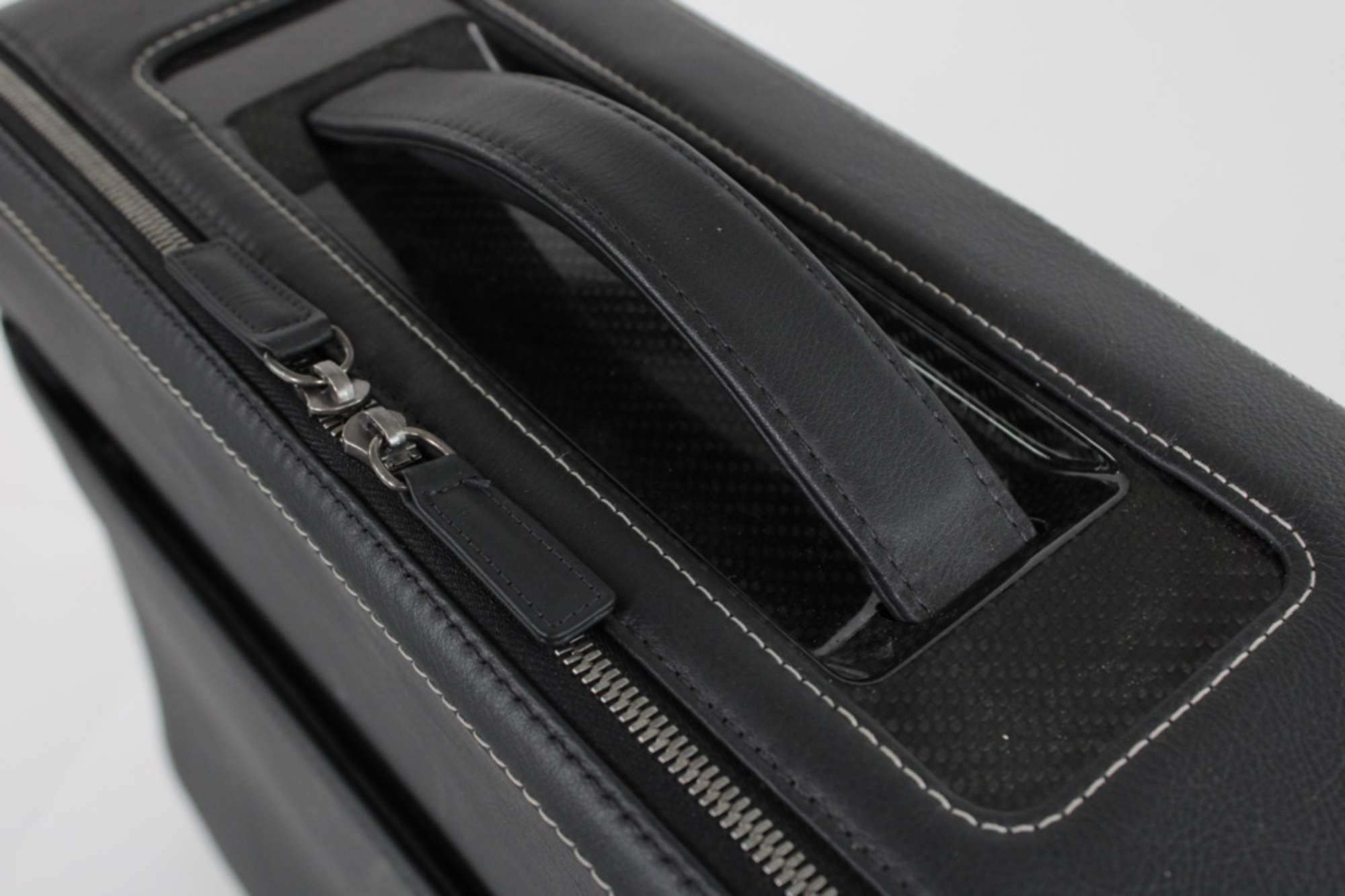 2007-2012 Ferrari 599 Black Leather Carbon Fibre Detail Suit-Sold