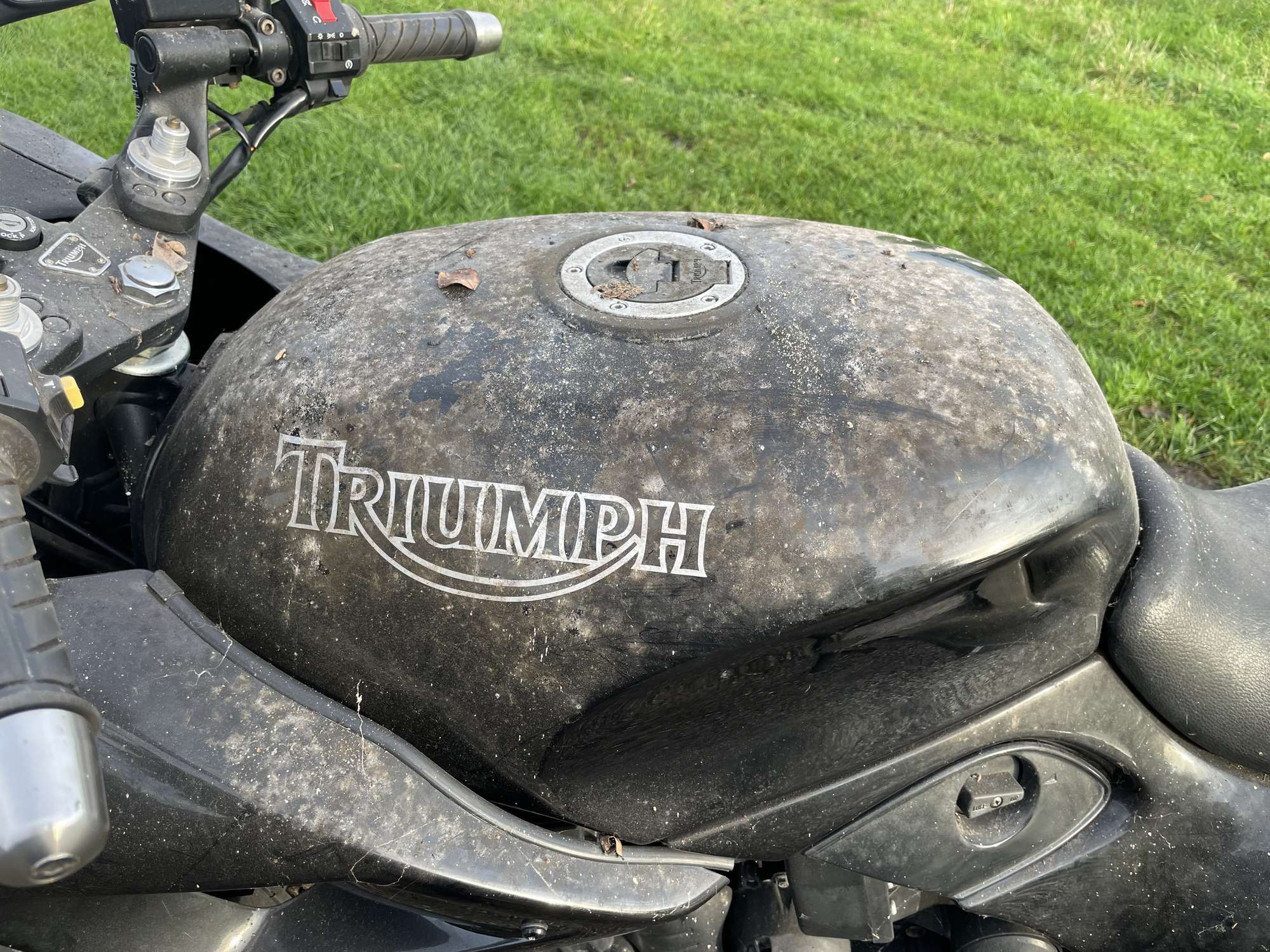 1998 Triumph Trident Sprint 900cc-Sold