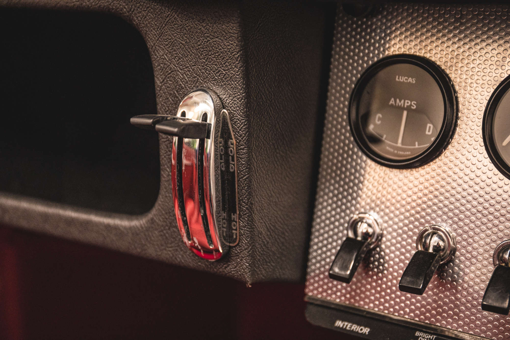 1961 Jaguar E-Type 3.8 Series 1 'Flat Floor' Roadster-Auction Lot