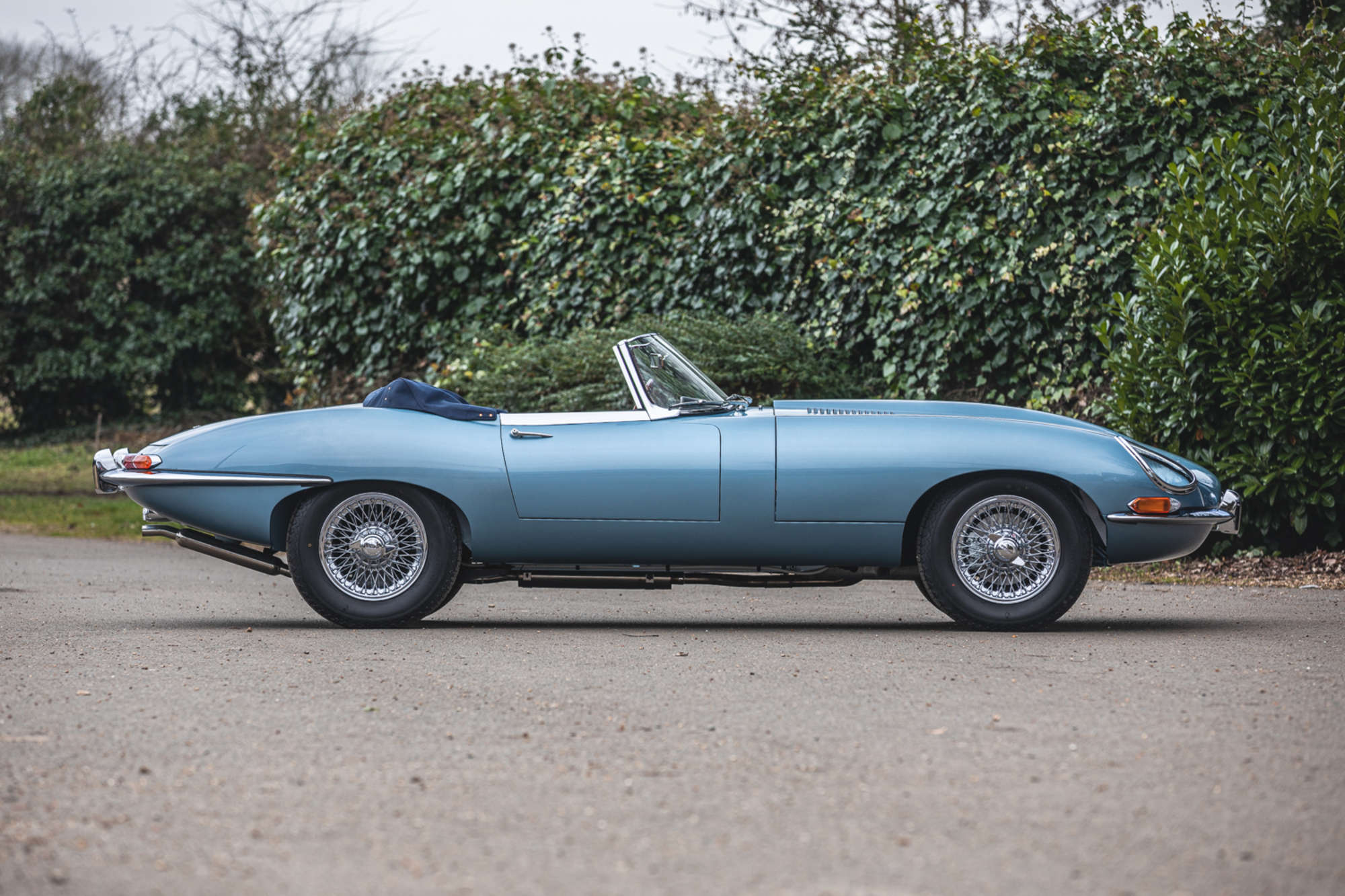 1961 Jaguar E-Type 3.8 Series 1 'Flat Floor' Roadster-Auction Lot