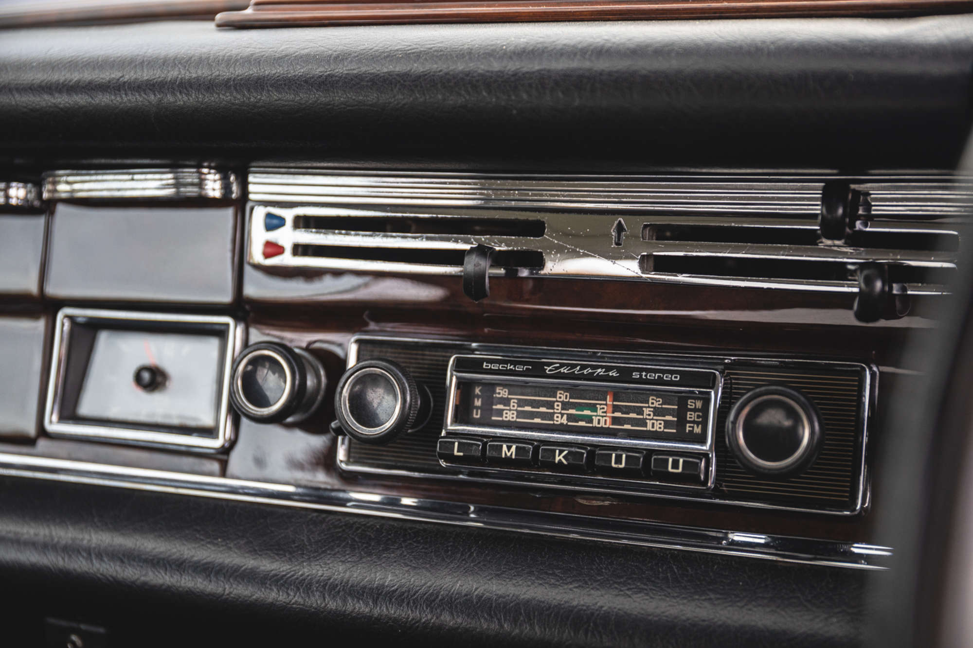 1971 Mercedes-Benz 280 SE Coupe  (W111)-Sold