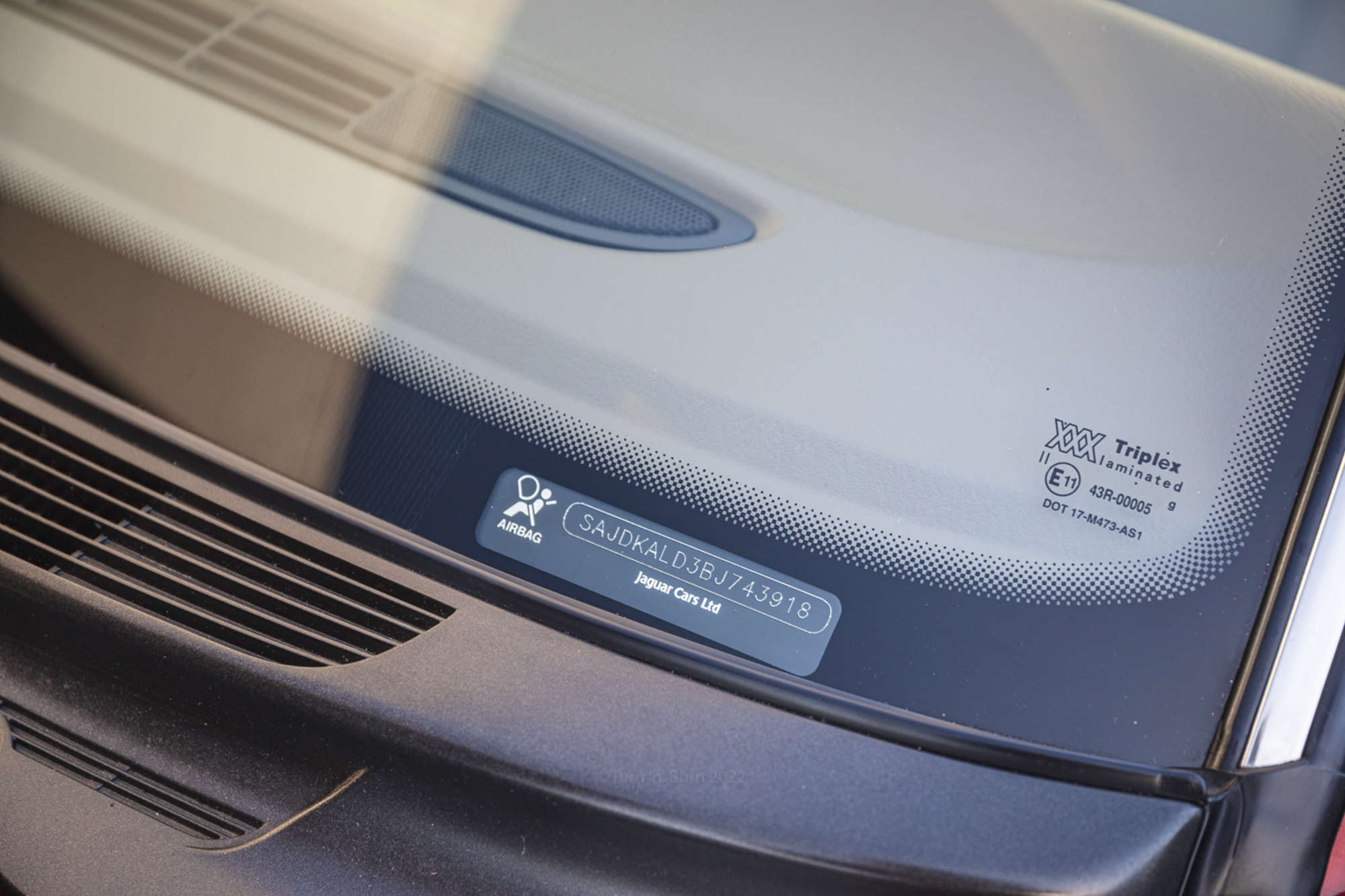 1995 Daimler Six (X300) 4.0 -Sold