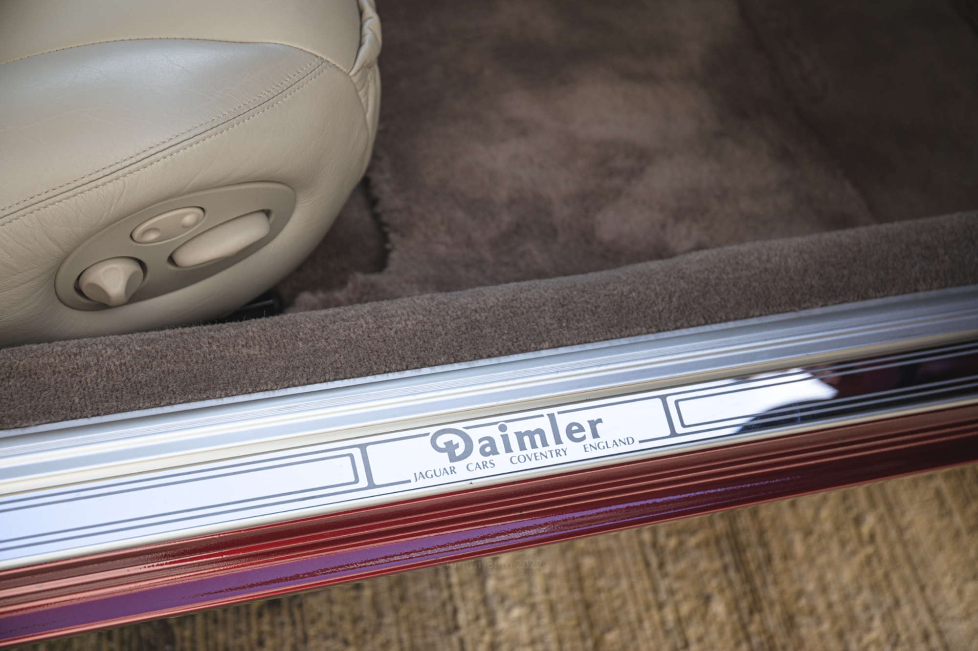 1995 Daimler Six (X300) 4.0 -Sold