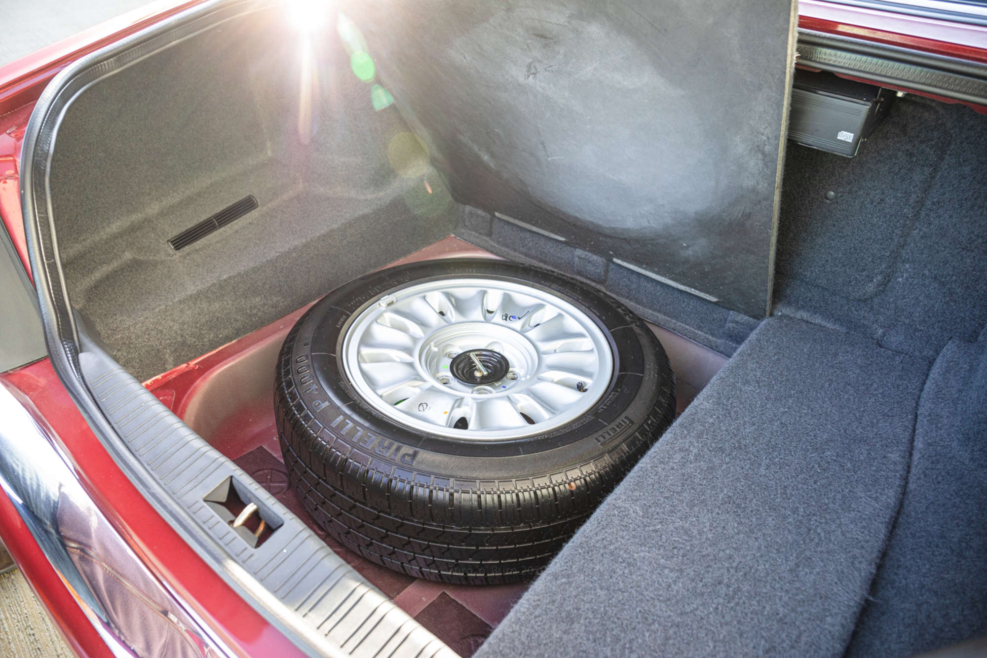 1995 Daimler Six (X300) 4.0 -Sold