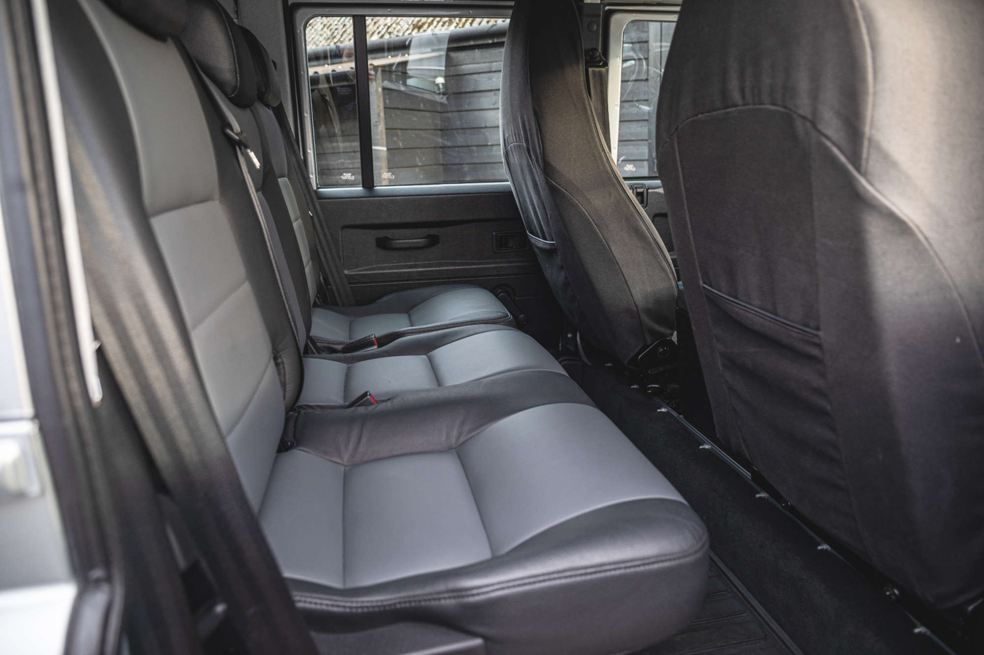 2015 Land Rover Defender 11O XS -Auction Lot